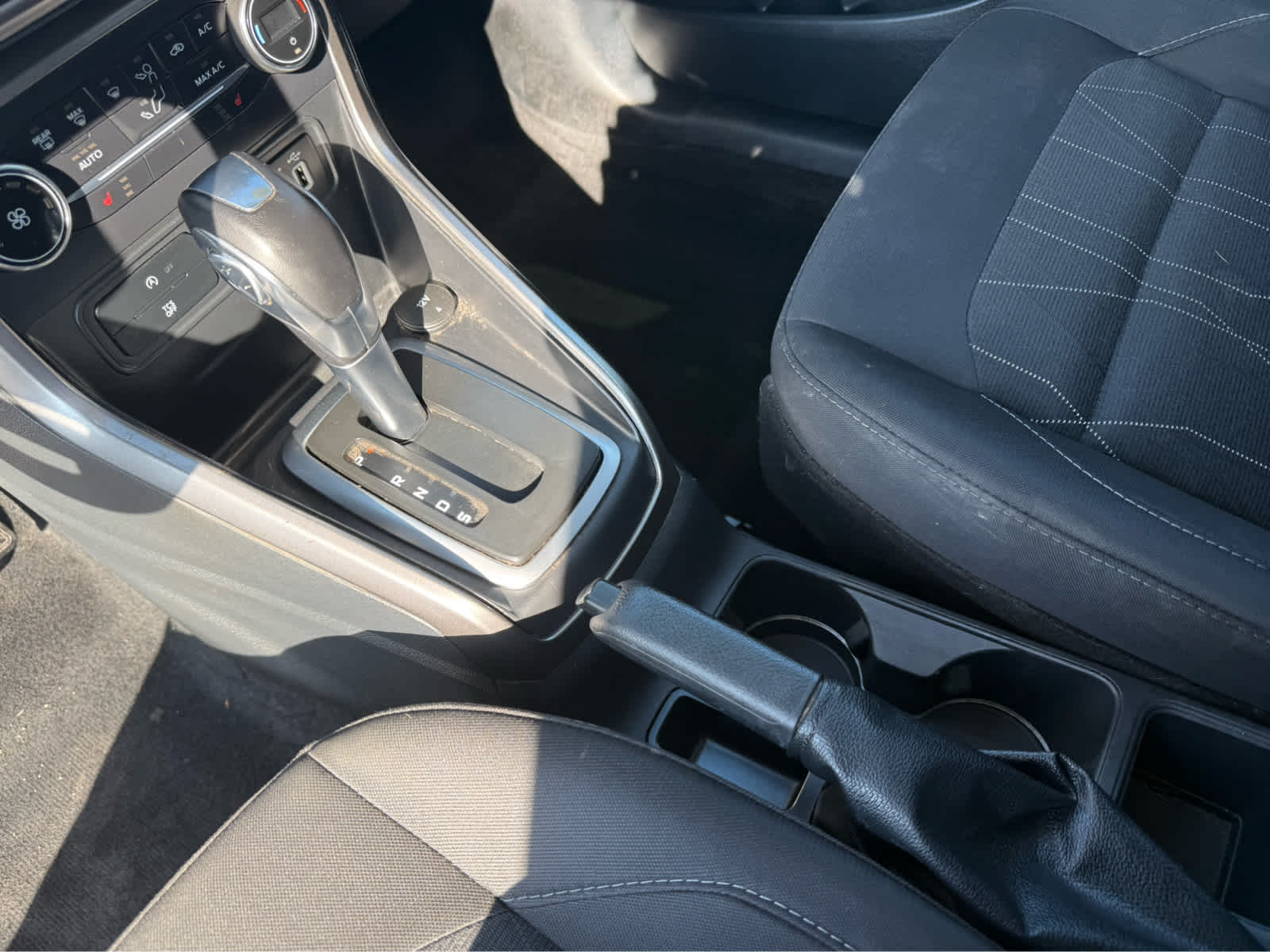 2019 Ford EcoSport SE - Lightning Blue Metallic exterior view 15