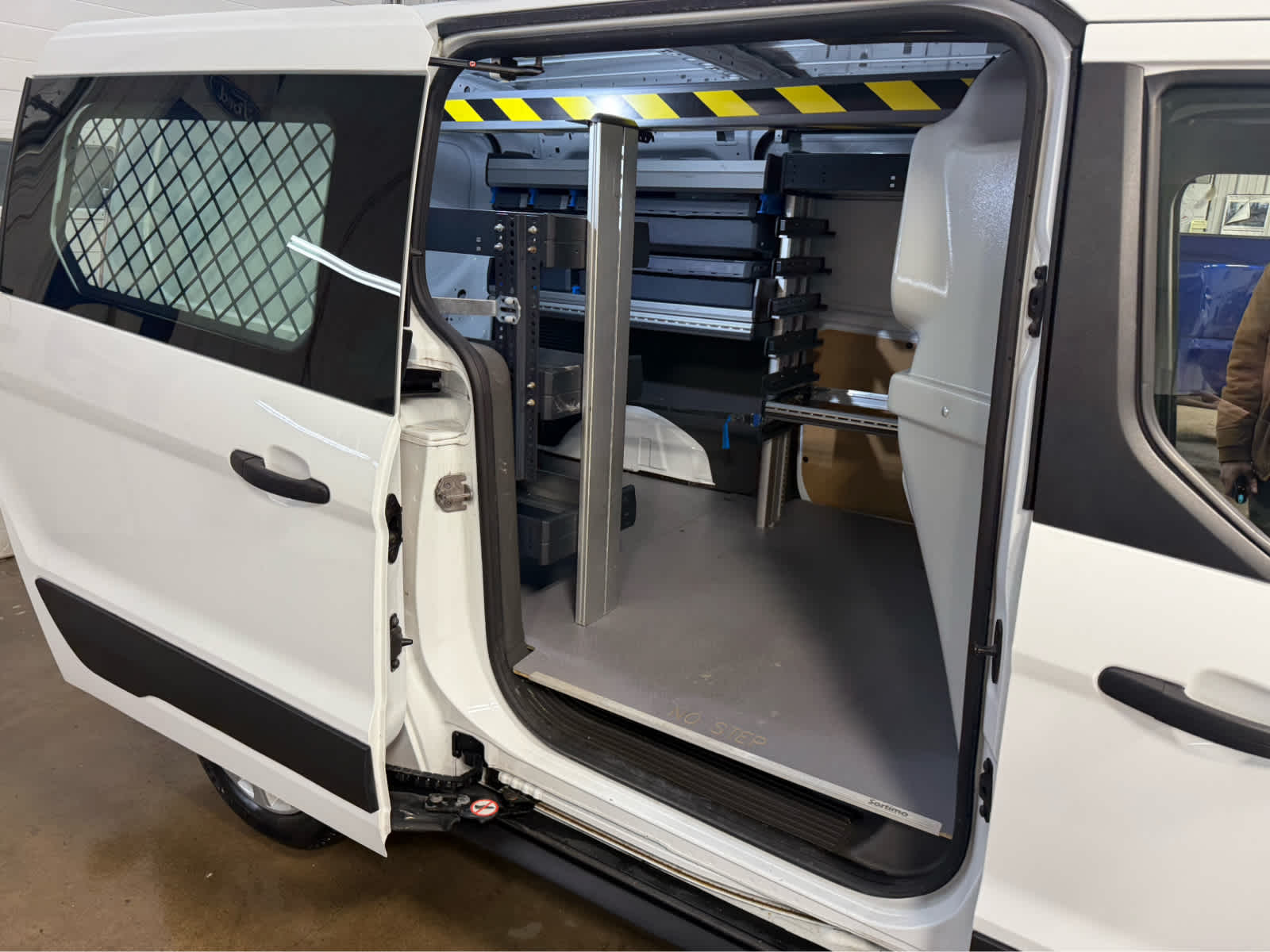 2022 Ford Transit Connect Van XL - Frozen White exterior view 13