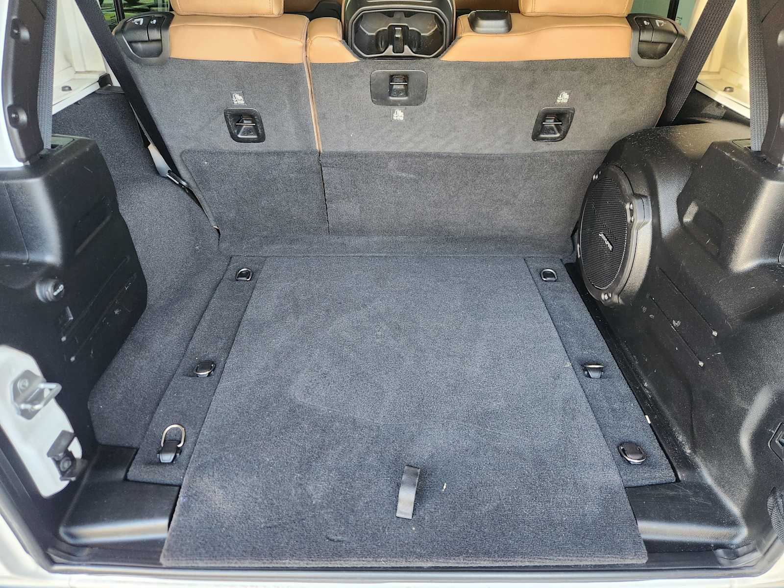 car-gallery-32