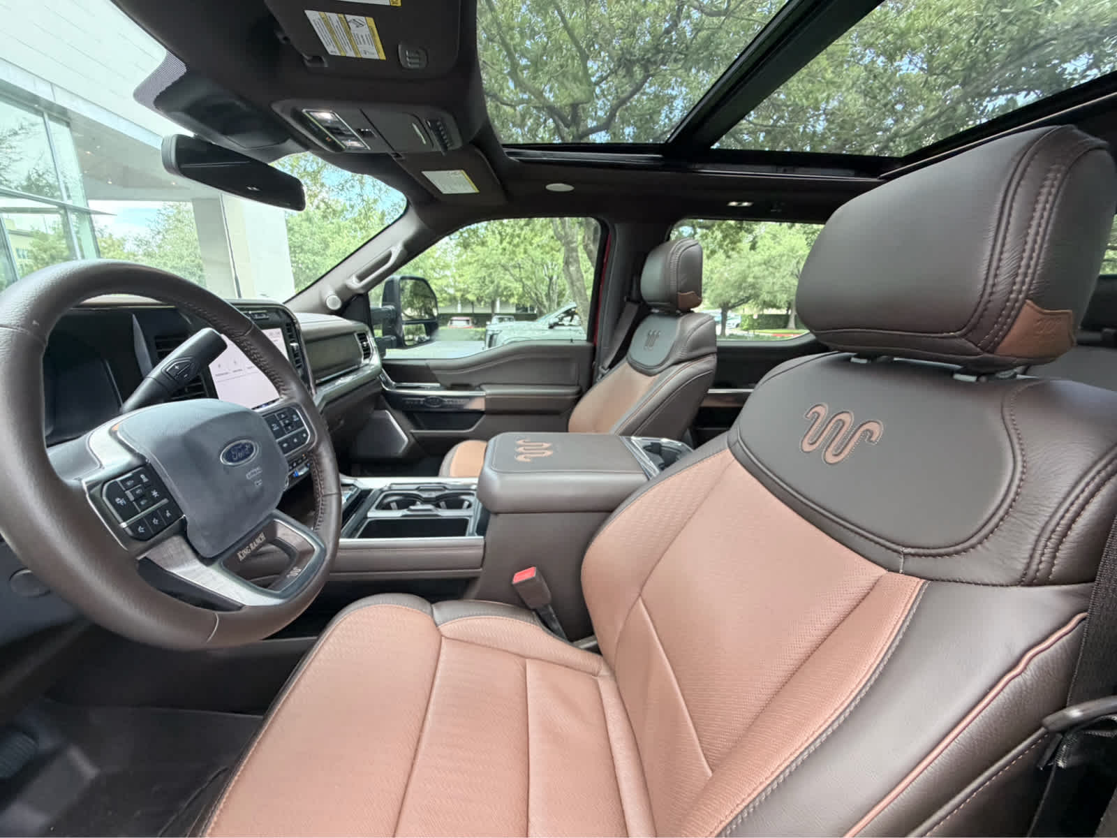 Used 2024 Rapid Red Metallic Tinted Clearcoat/Darkened Bronz Ford King Ranch image 16