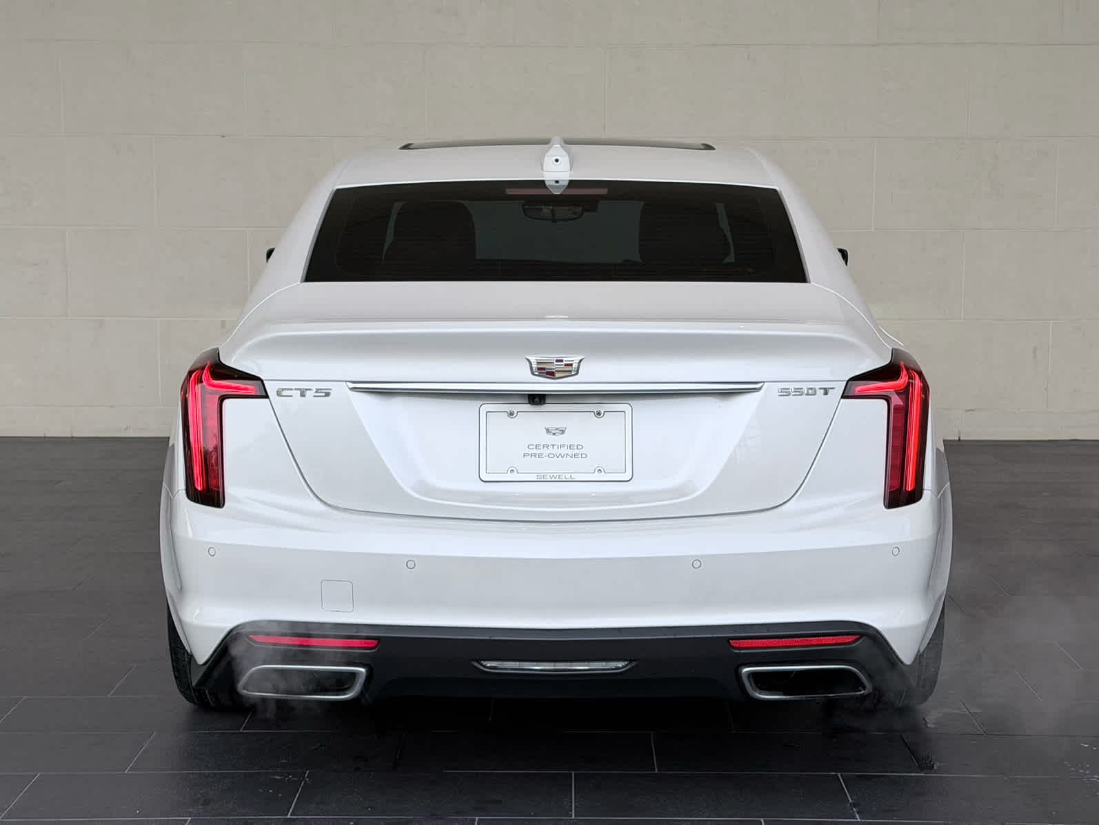 Certified Used 2025 Crystal White Tricoat Cadillac Premium Luxury image 5