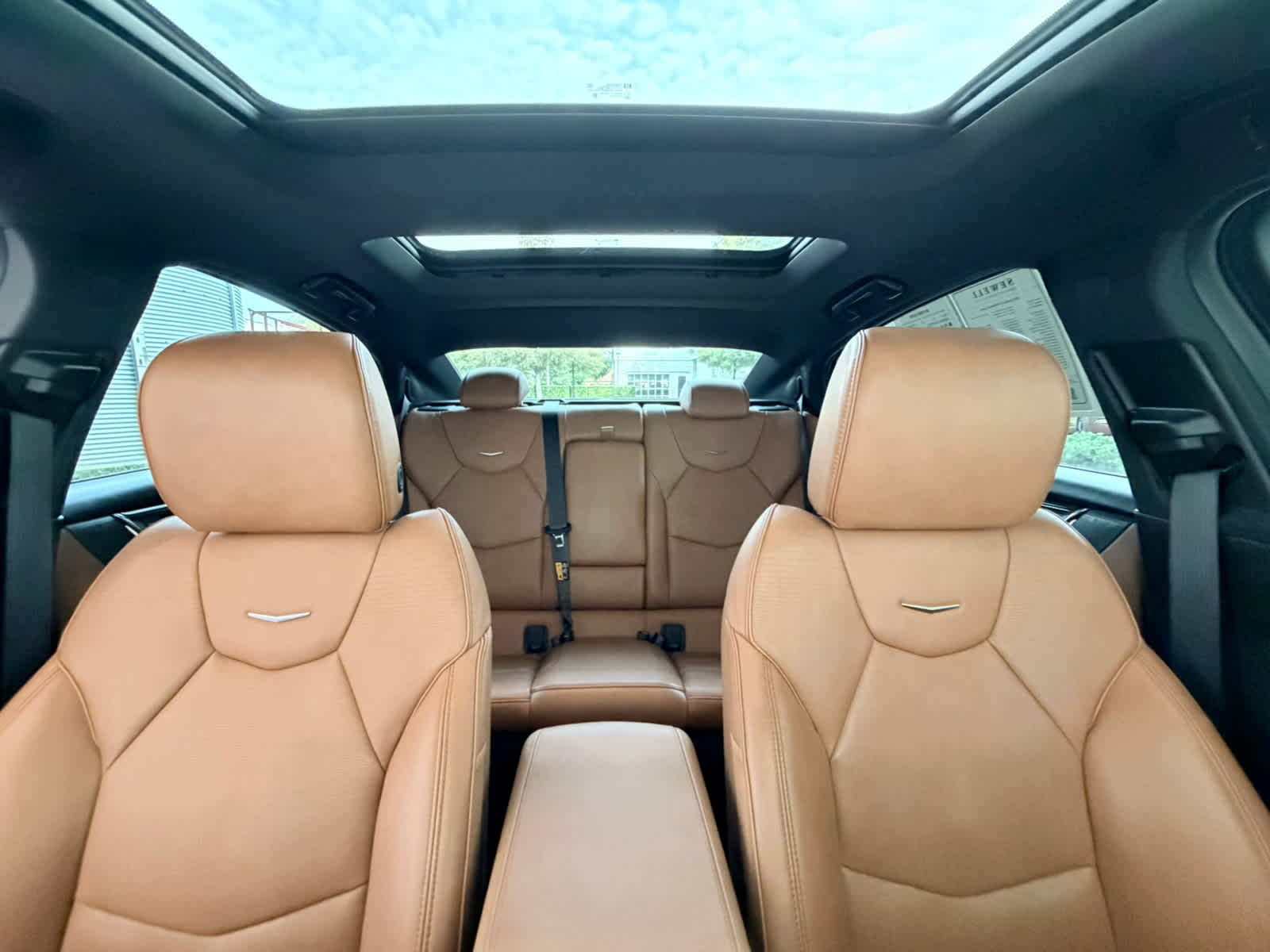 Certified Used 2025 Crystal White Tricoat Cadillac Premium Luxury image 16