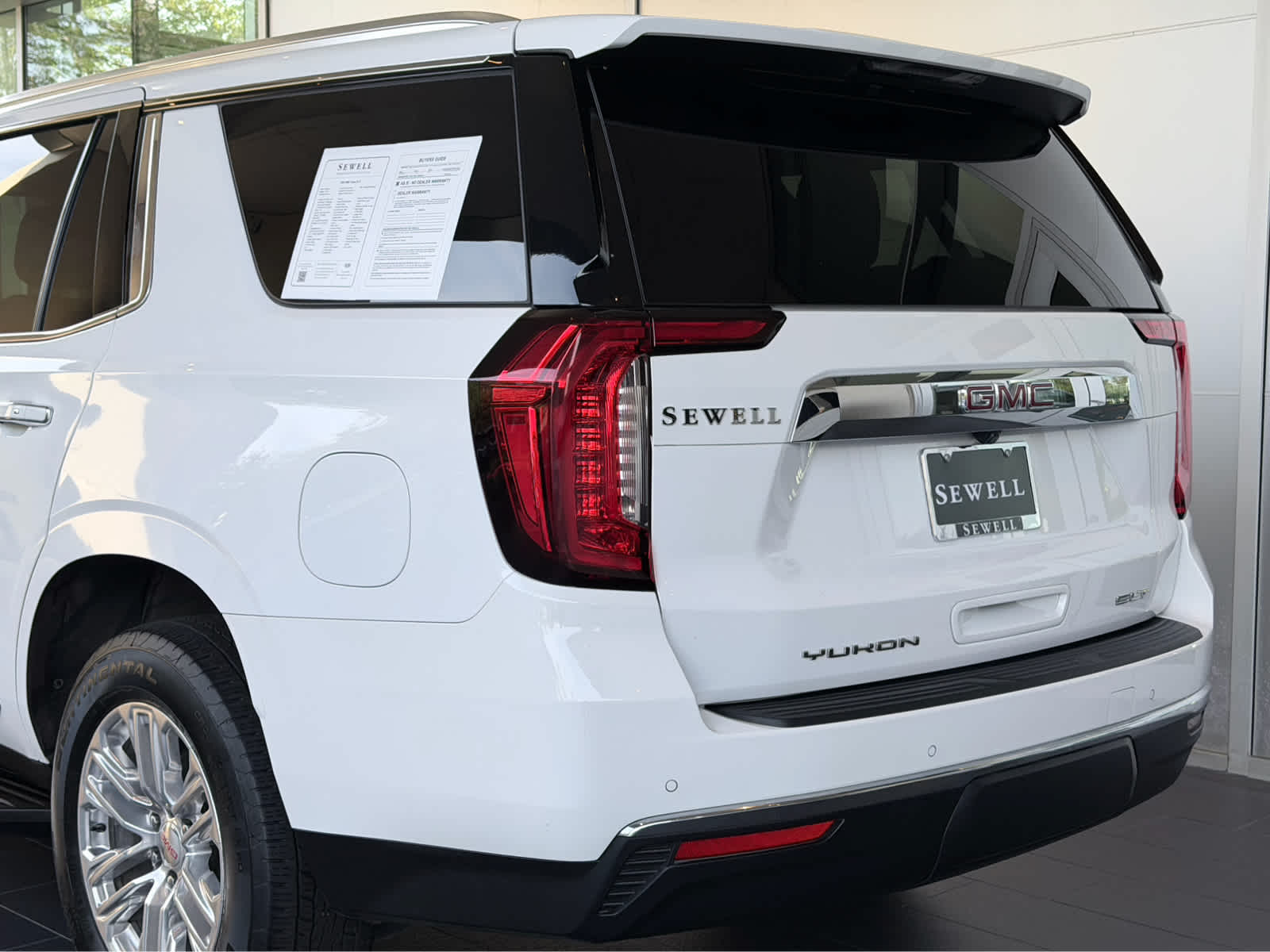 Used 2023 Summit White GMC SLT image 10