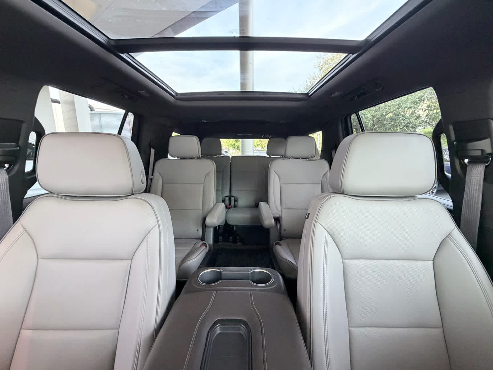 Used 2023 Summit White GMC SLT image 16