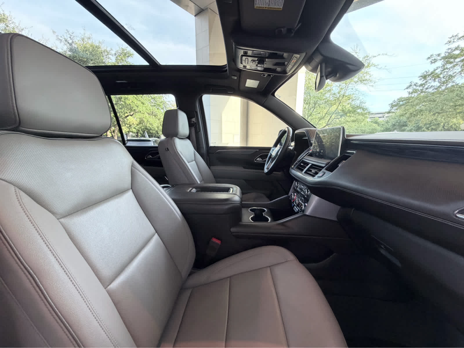 Used 2023 Summit White GMC SLT image 17