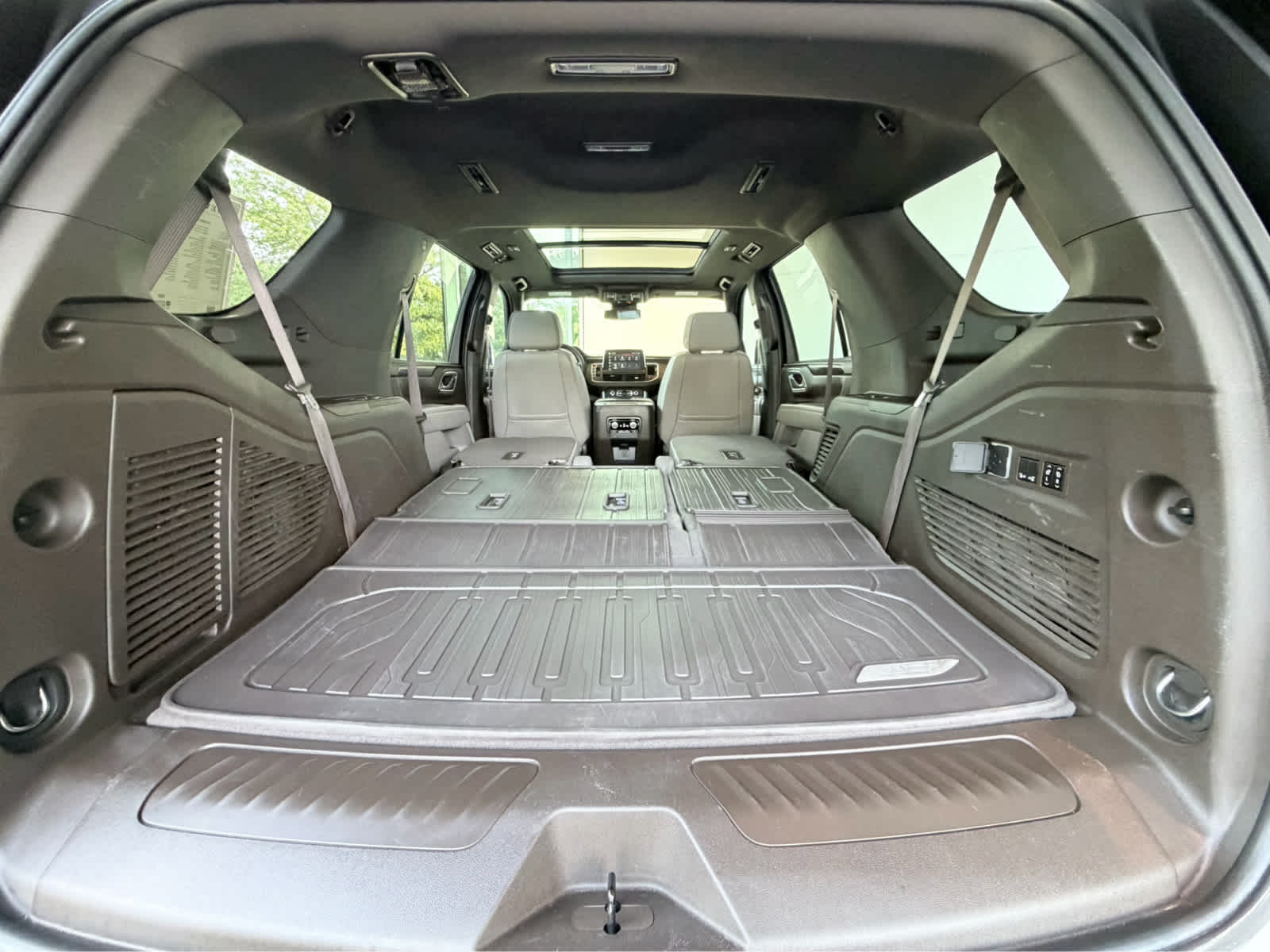 Used 2023 Summit White GMC SLT image 38