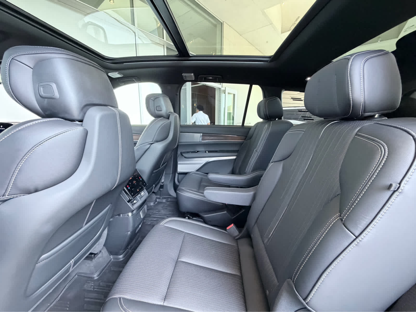 car-gallery-28