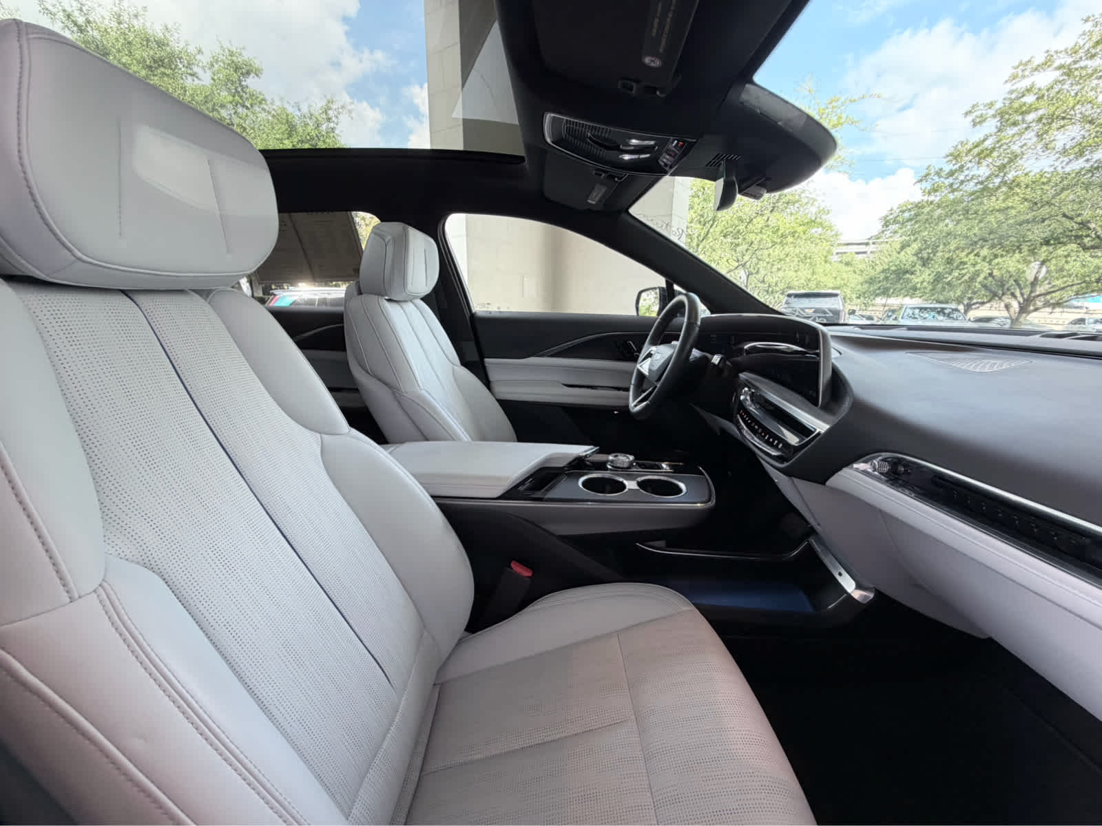 Certified Used 2024 Celestial Metallic Cadillac Luxury image 16