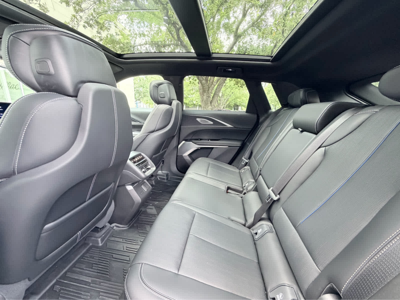 car-gallery-32