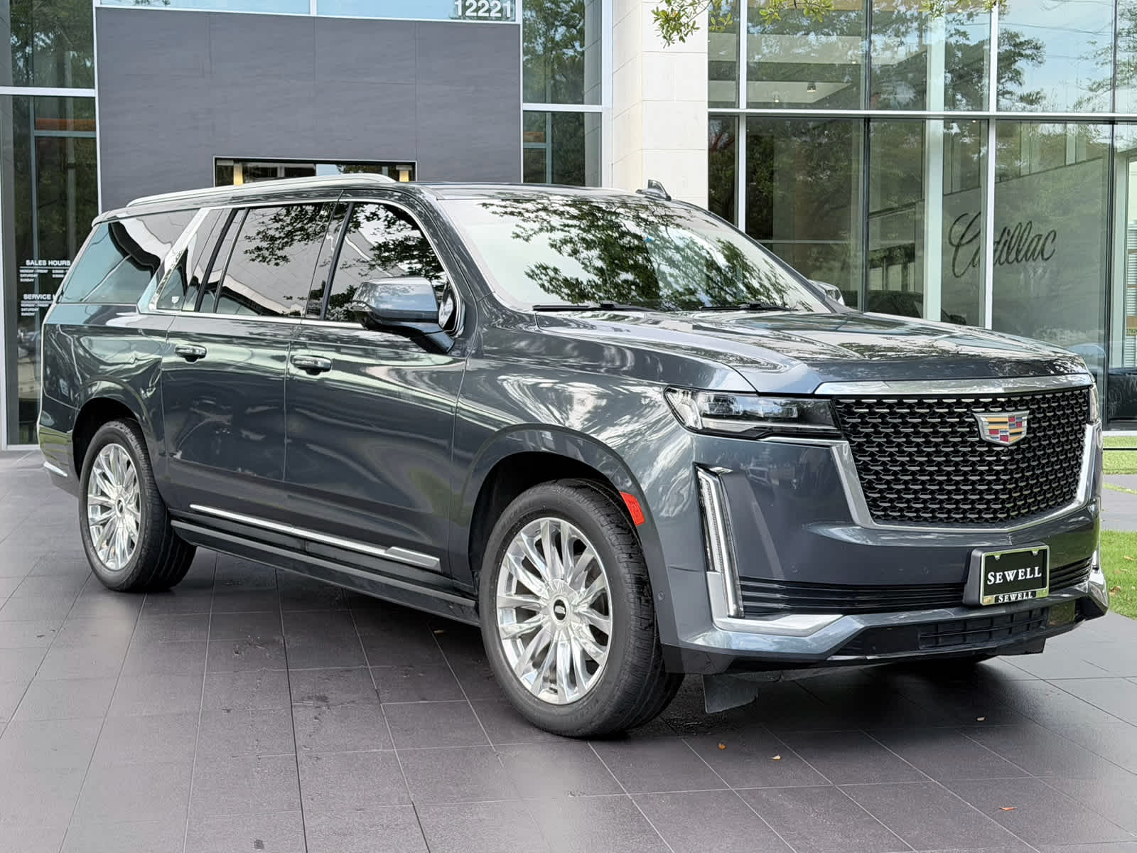 Used 2021 Shadow Metallic Cadillac Premium Luxury image 3