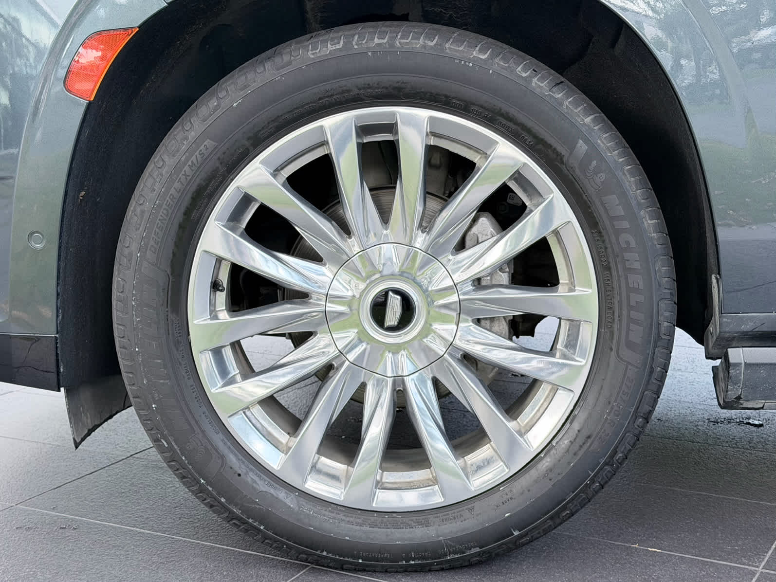 Used 2021 Shadow Metallic Cadillac Premium Luxury image 7