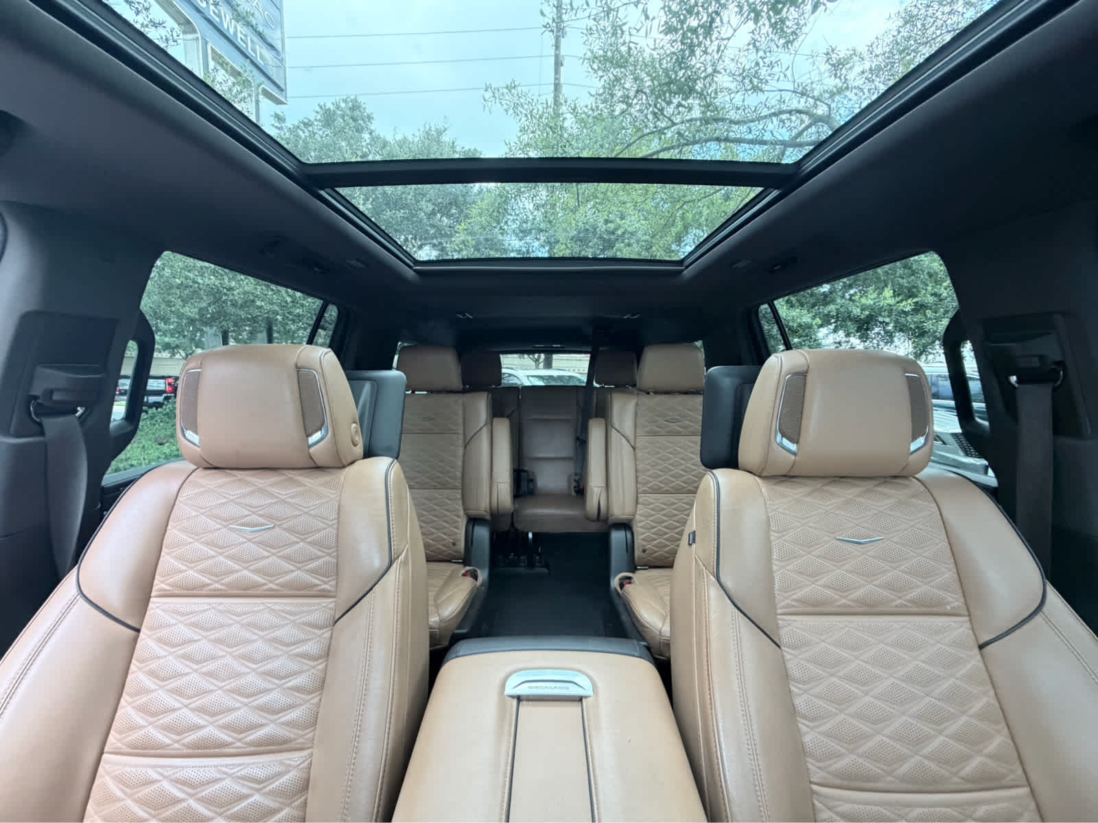Used 2021 Shadow Metallic Cadillac Premium Luxury image 13