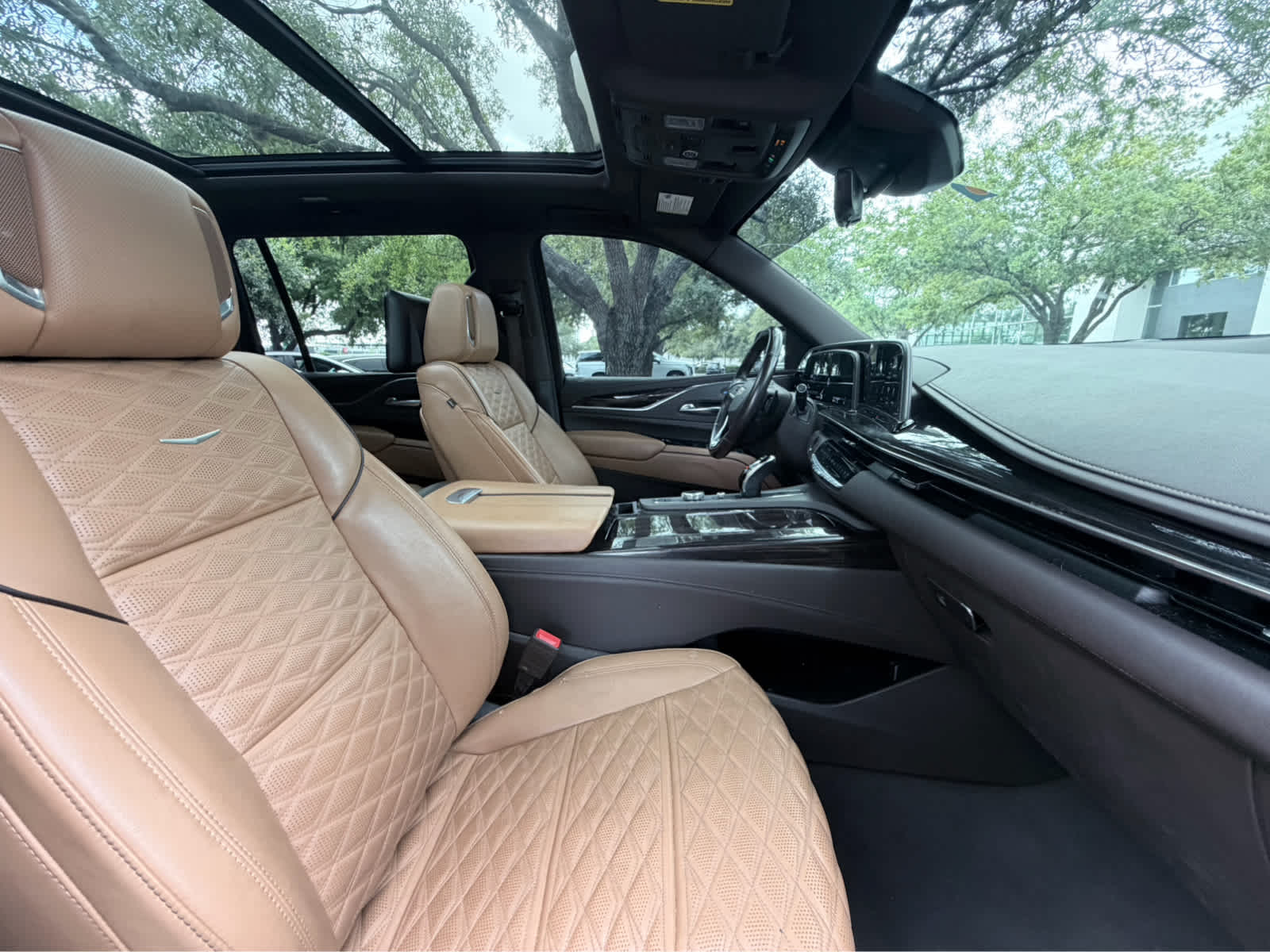 Used 2021 Shadow Metallic Cadillac Premium Luxury image 14