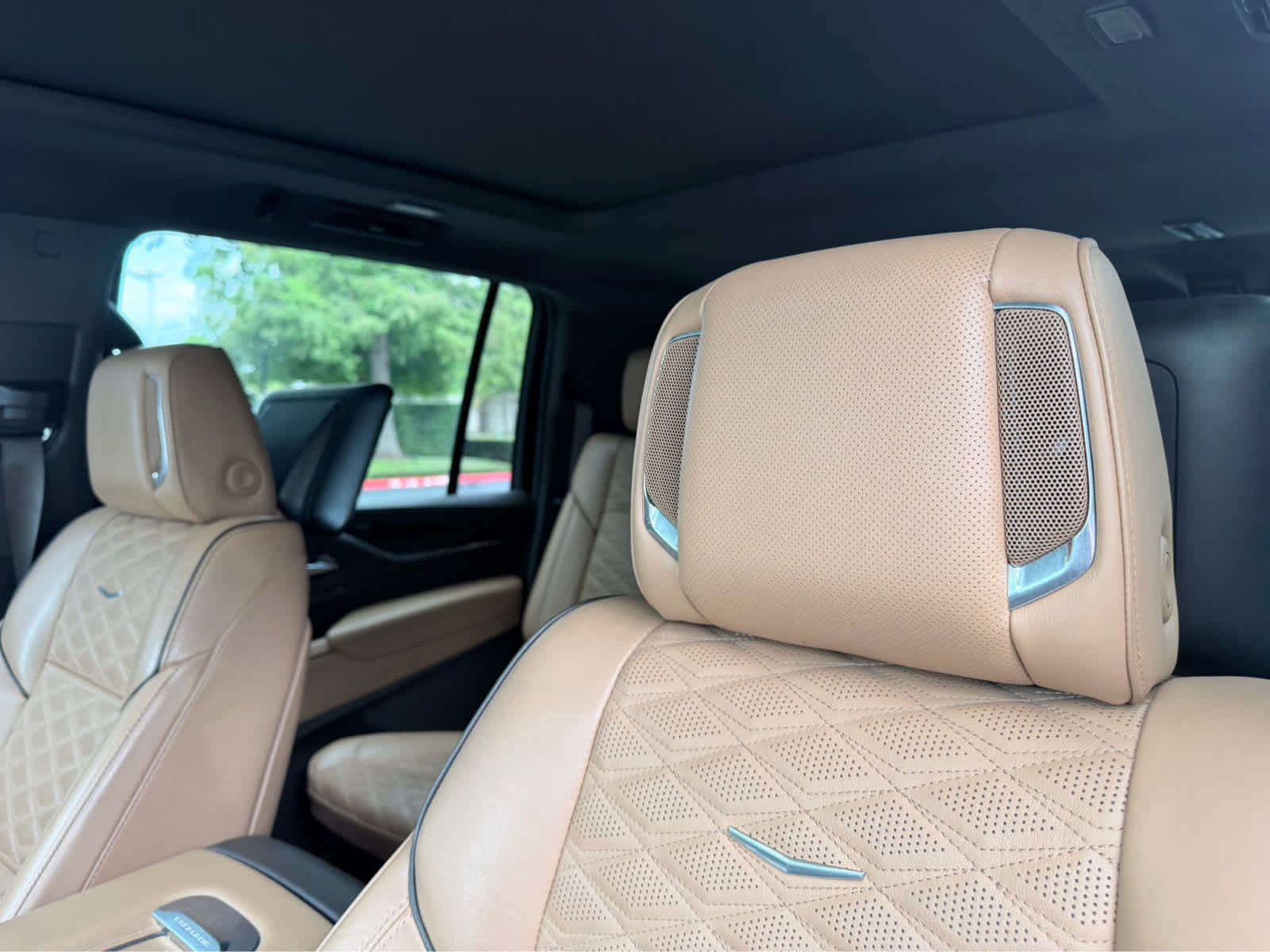 Used 2021 Shadow Metallic Cadillac Premium Luxury image 24