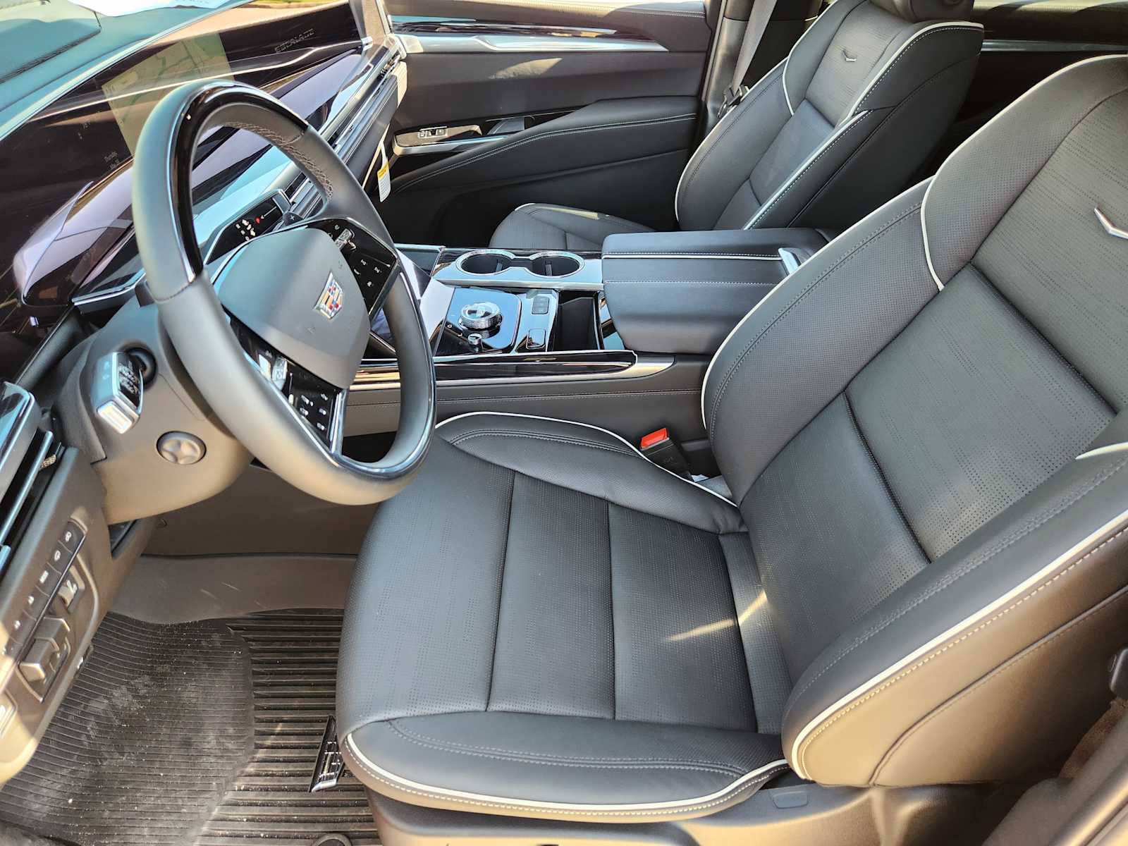 2026 Cadillac Escalade Sport - Photo 8