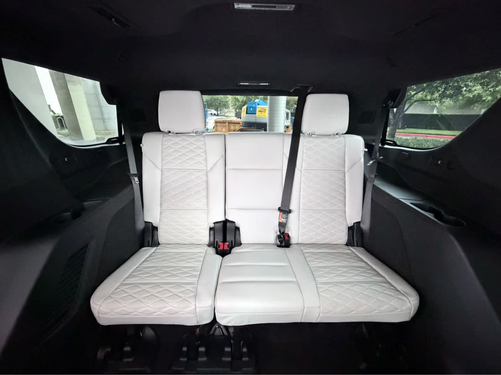 Used 2025 Crystal White Tricoat Cadillac Escalade-V image 35