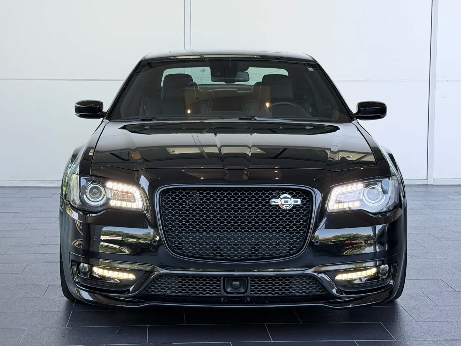 Used 2023 Gloss Black Chrysler 300C image 2