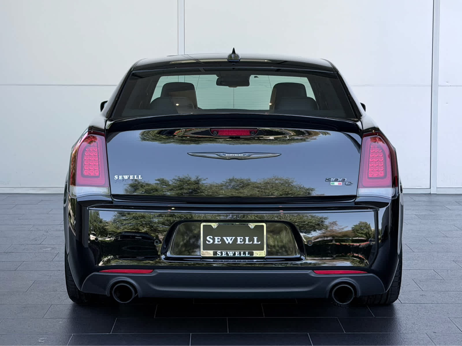 Used 2023 Gloss Black Chrysler 300C image 5