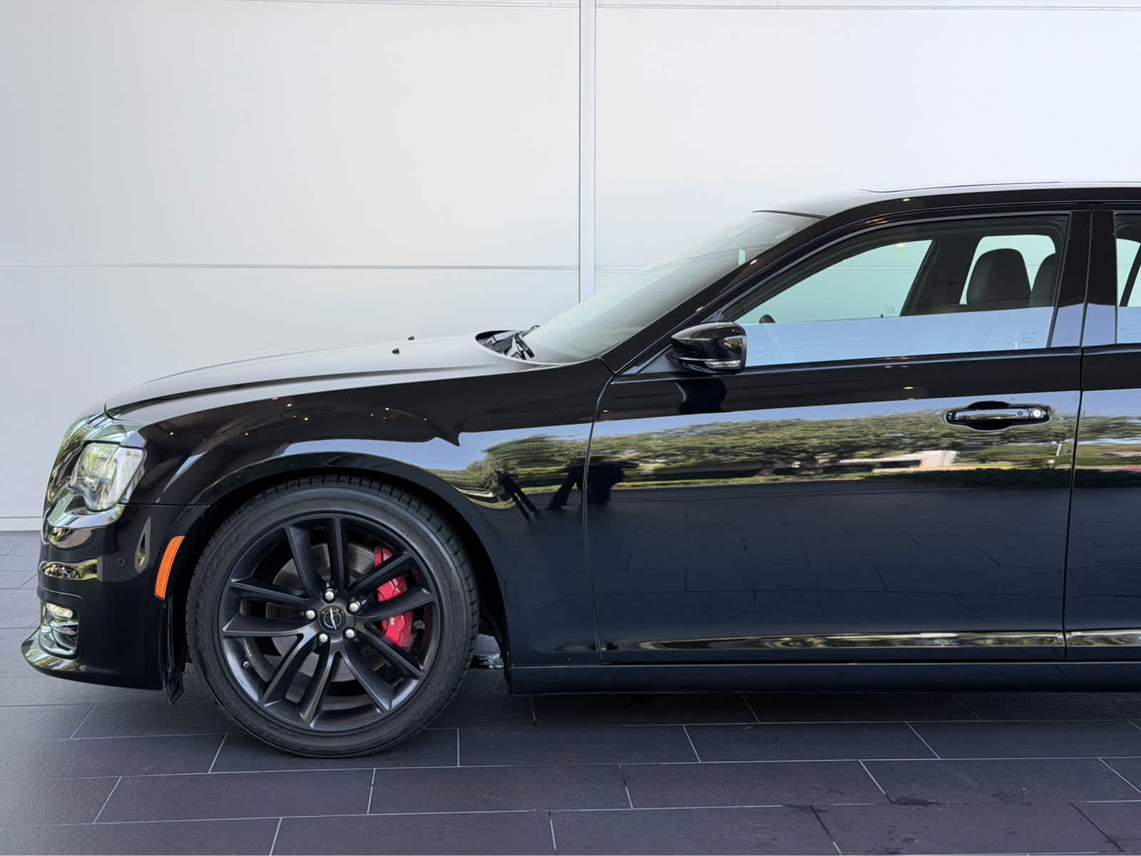 Used 2023 Gloss Black Chrysler 300C image 7