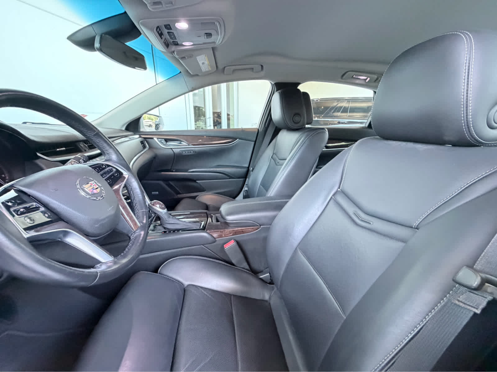 Used 2014 Radiant Silver Metallic Cadillac Luxury image 14