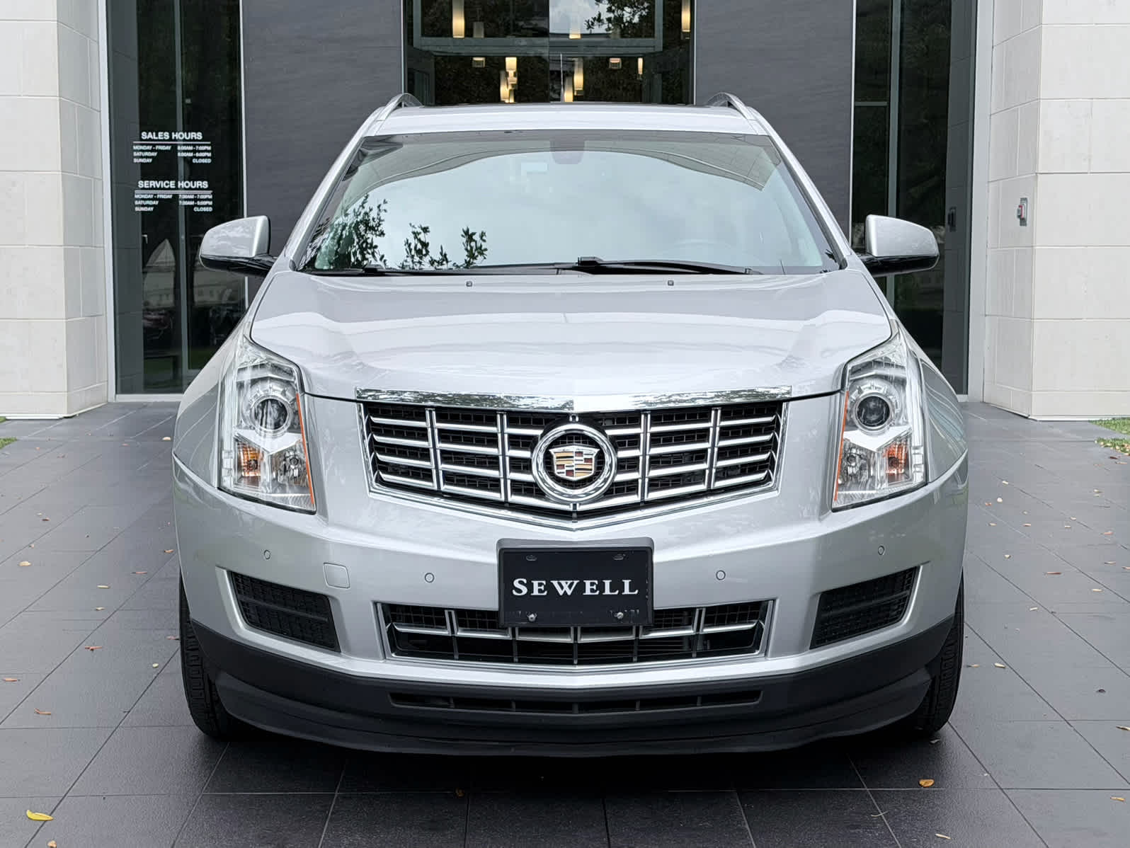 Used 2013 RADIANT SILVER METALLIC Cadillac Luxury Collection image 2