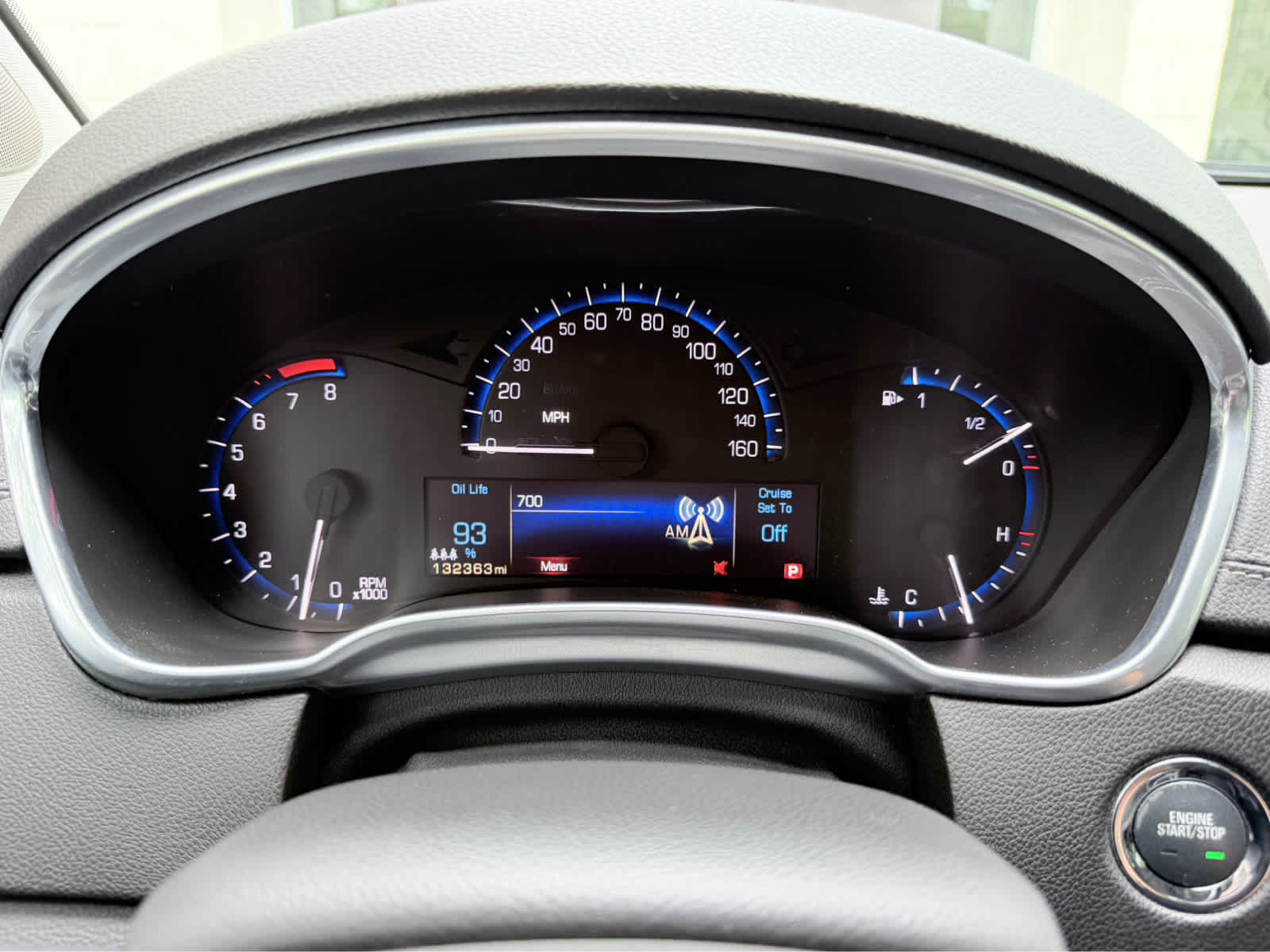Used 2013 RADIANT SILVER METALLIC Cadillac Luxury Collection image 12