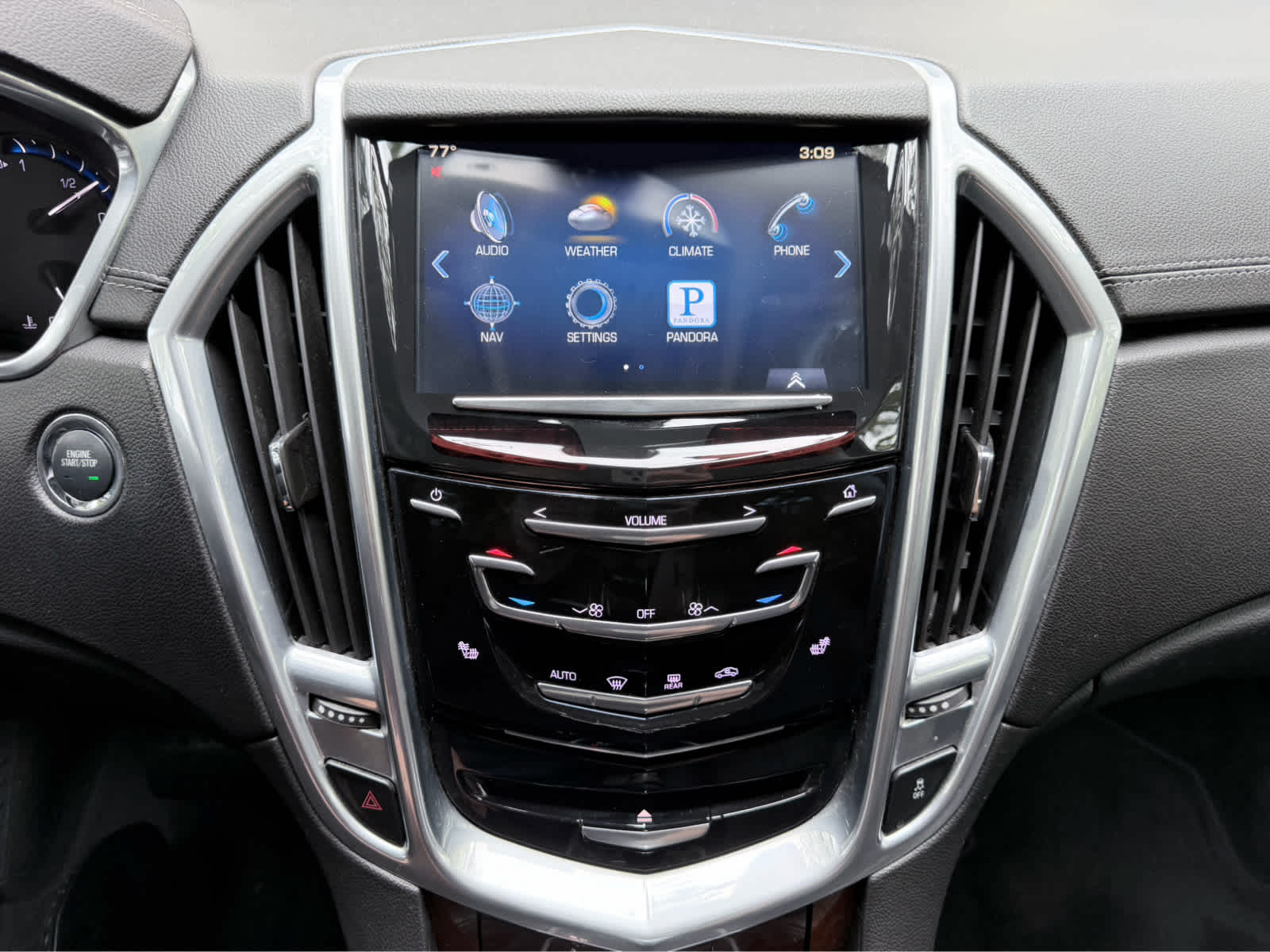 Used 2013 RADIANT SILVER METALLIC Cadillac Luxury Collection image 16