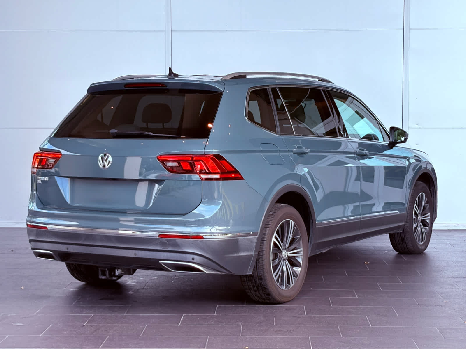 Pre-Owned 2019 Volkswagen Tiguan SE SUV in #5396614B | Sewell ...