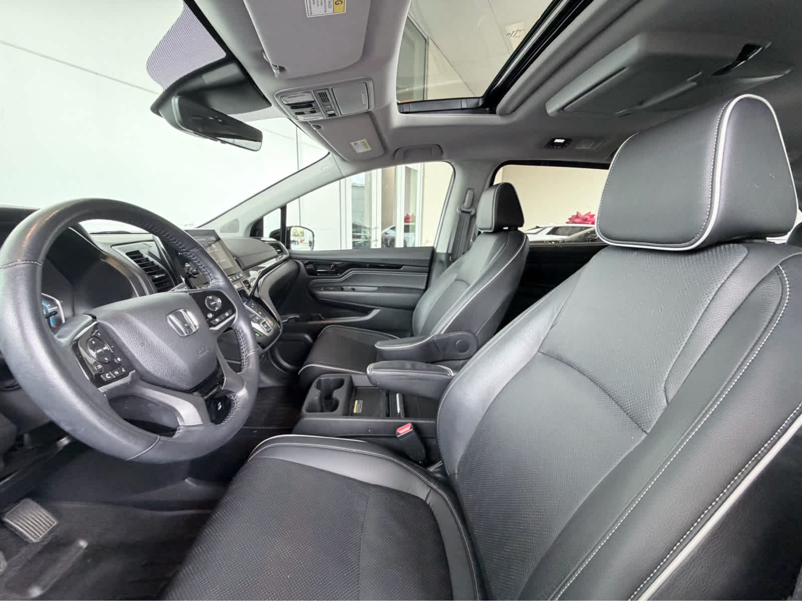 Used 2024 Sonic Gray Pearl Honda Elite image 14