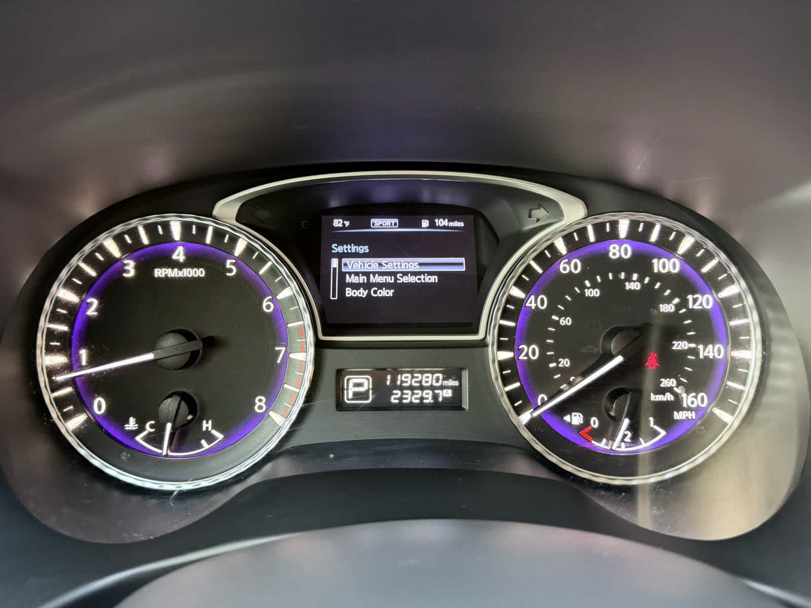 Used 2018 Majestic White INFINITI  image 14
