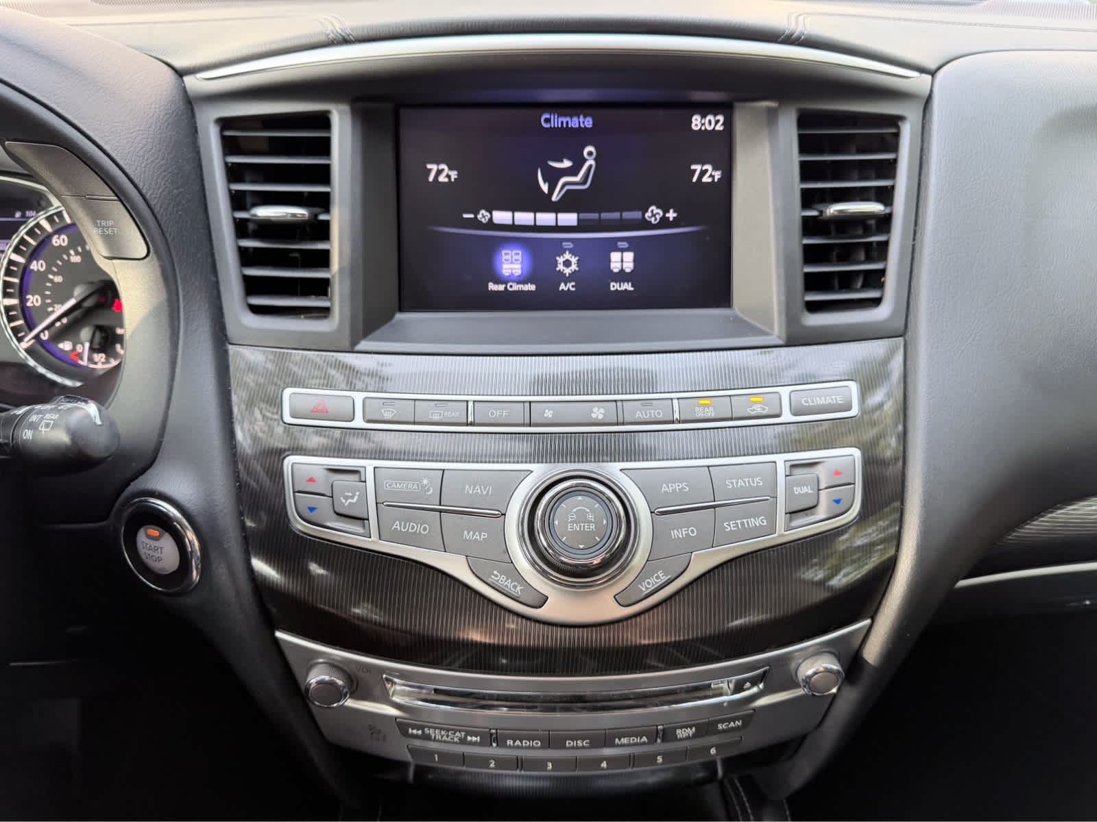 Used 2018 Majestic White INFINITI  image 19