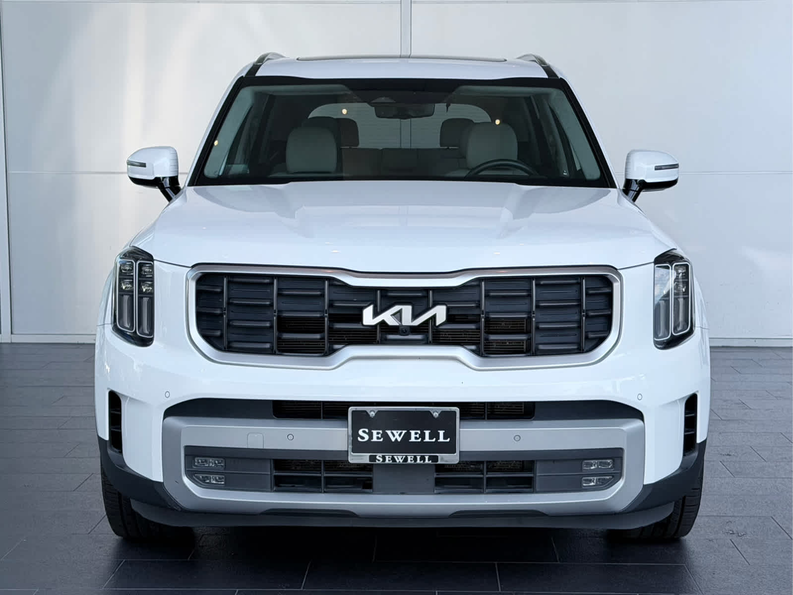 Used 2023 Glacial White Pearl Kia SX Prestige image 2