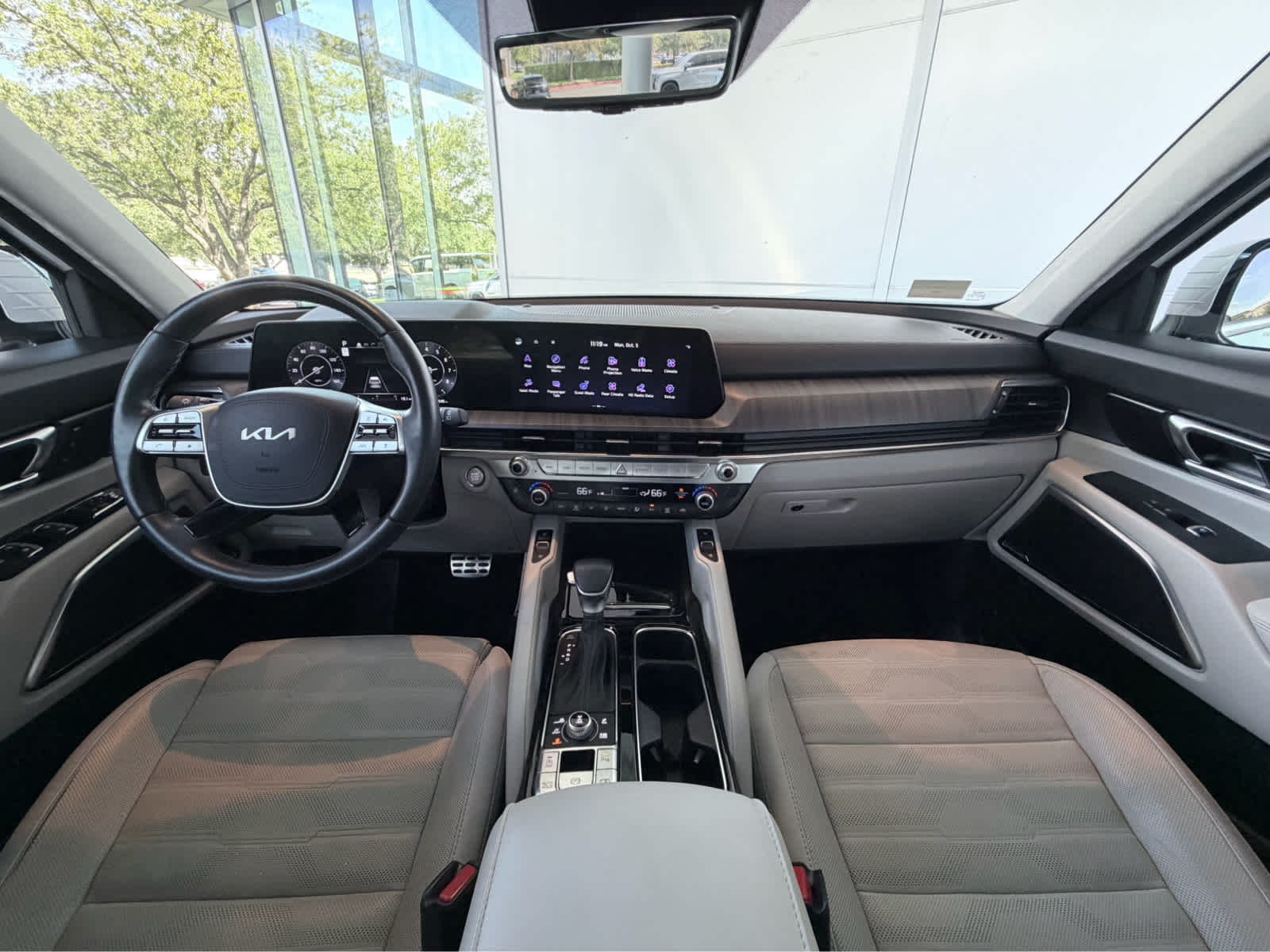 Used 2023 Glacial White Pearl Kia SX Prestige image 28