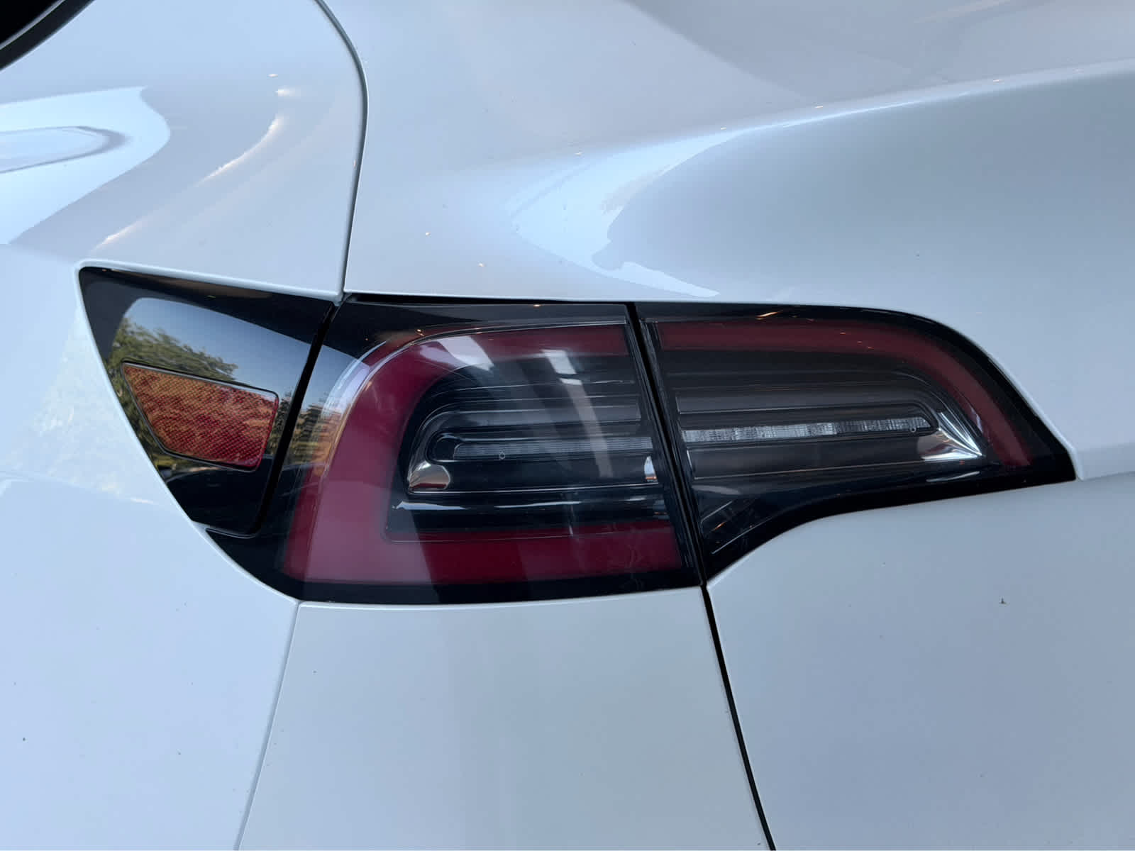 Used 2020 Pearl White Multi-Coat Tesla Long Range image 10