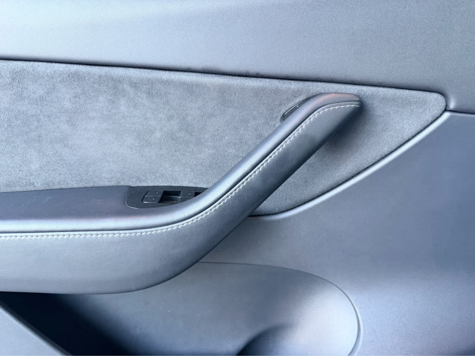 Used 2020 Pearl White Multi-Coat Tesla Long Range image 19