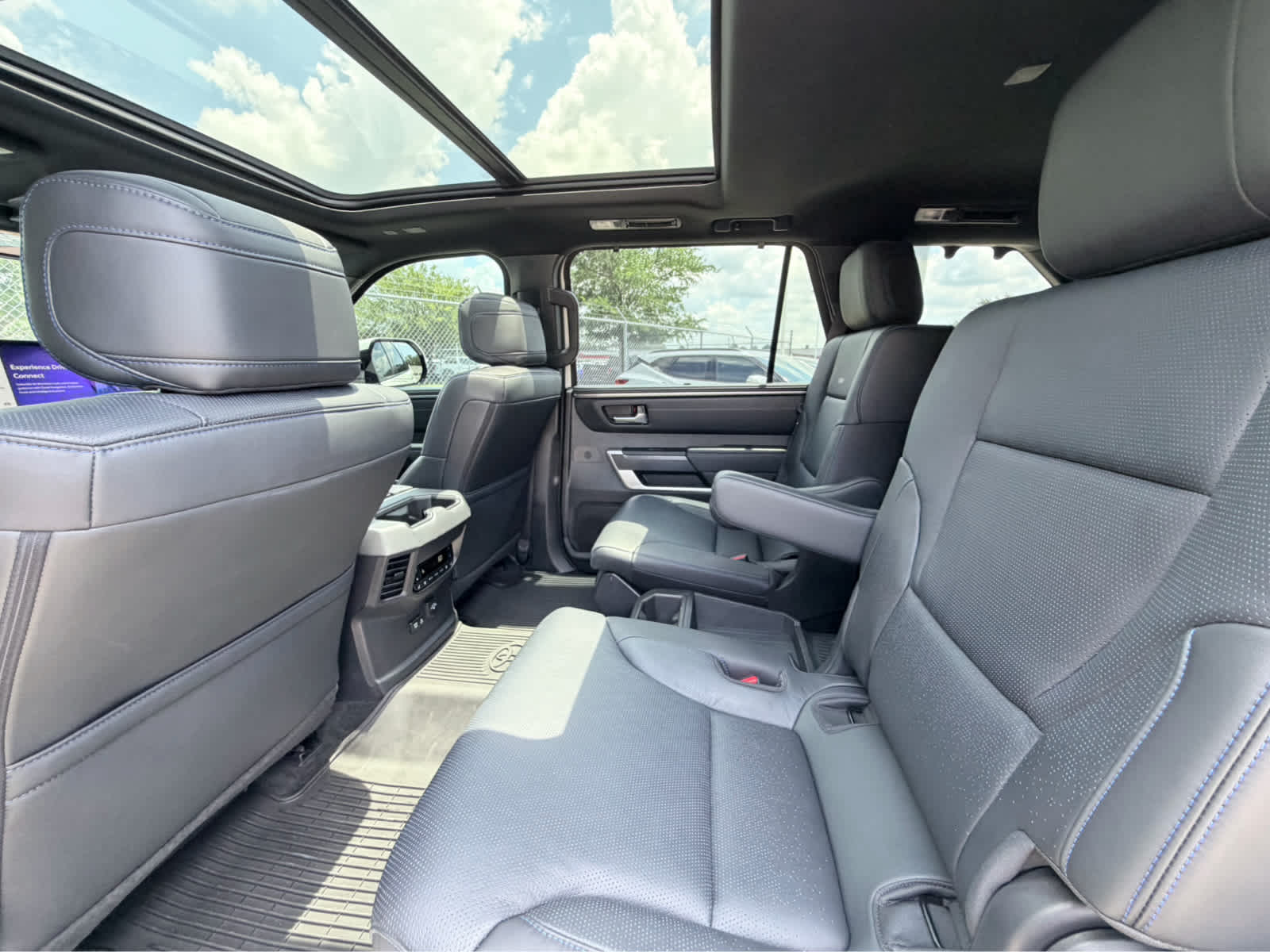 car-gallery-32