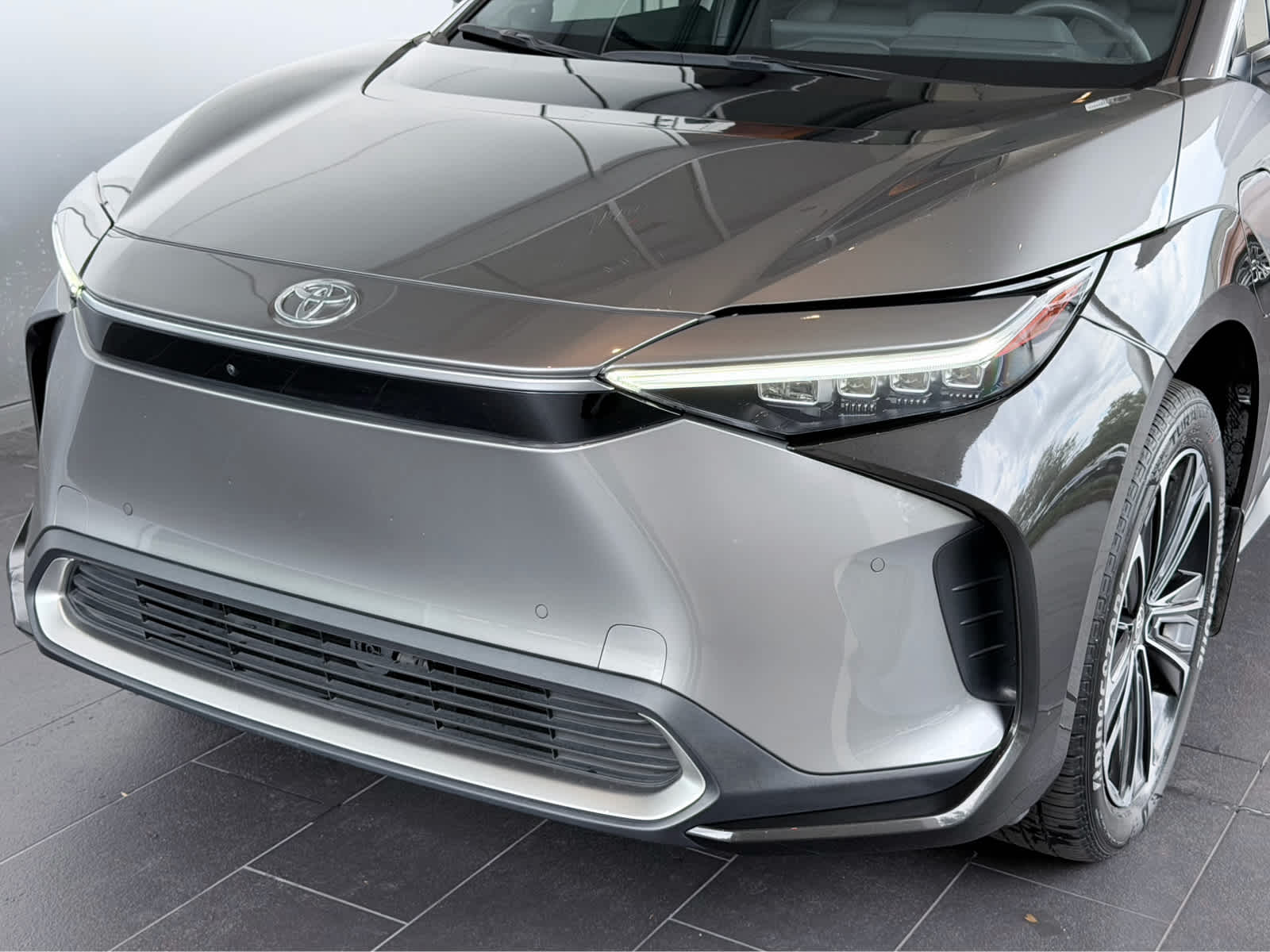 Used 2023 Heavy Metal Toyota Limited image 8