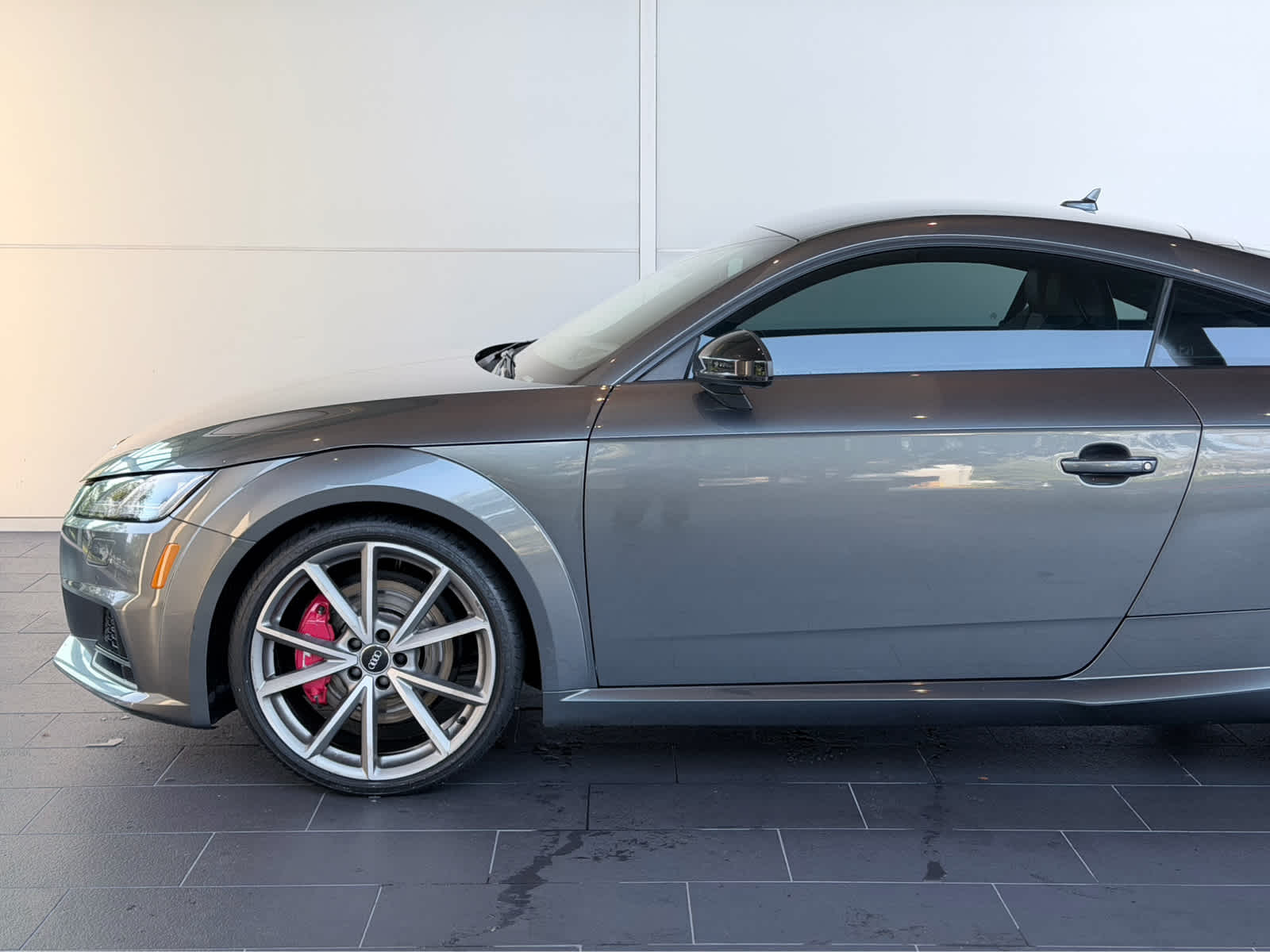 Used 2018  Audi NA image 7