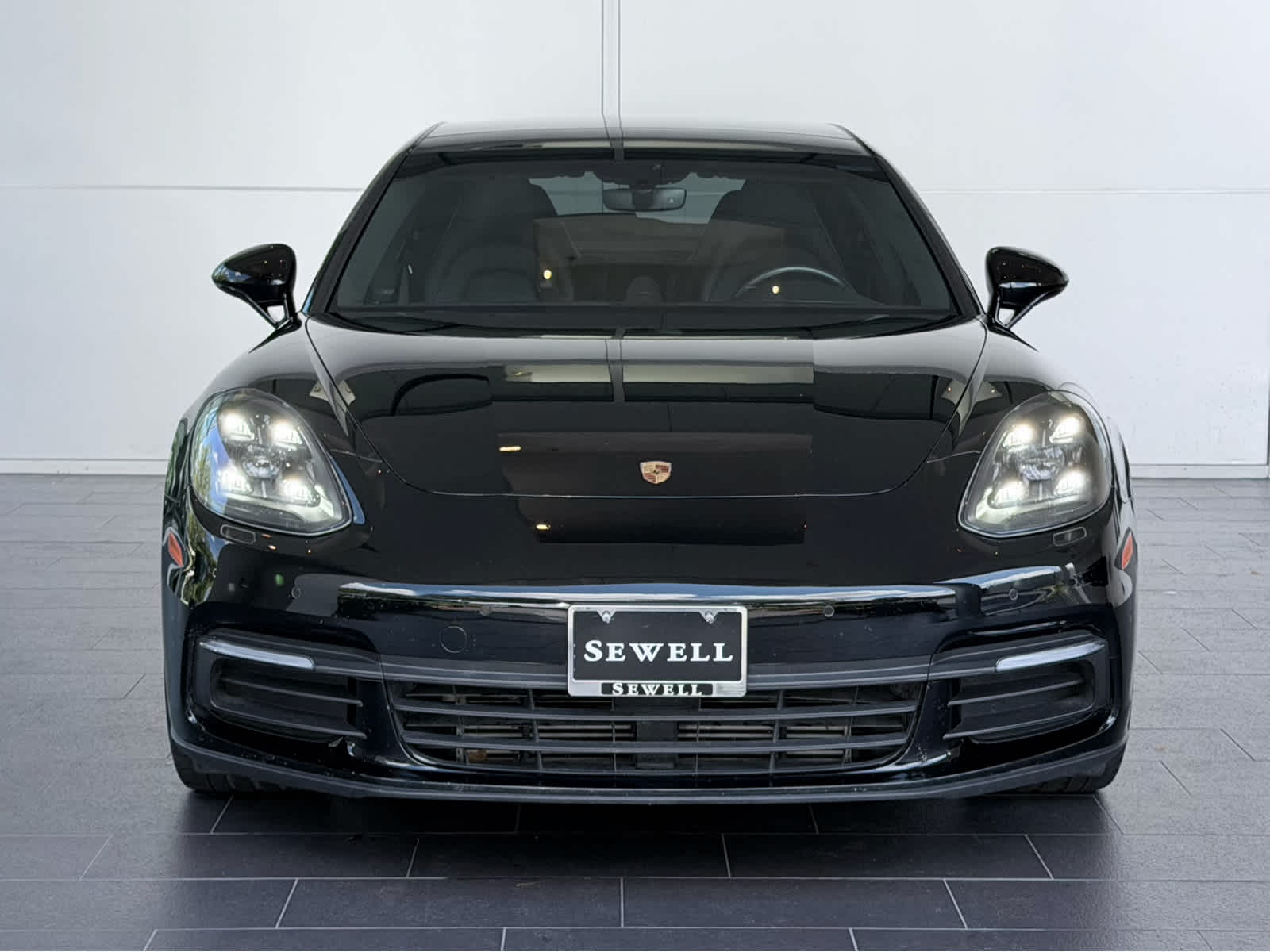 Used 2018 Black Porsche 4 image 2