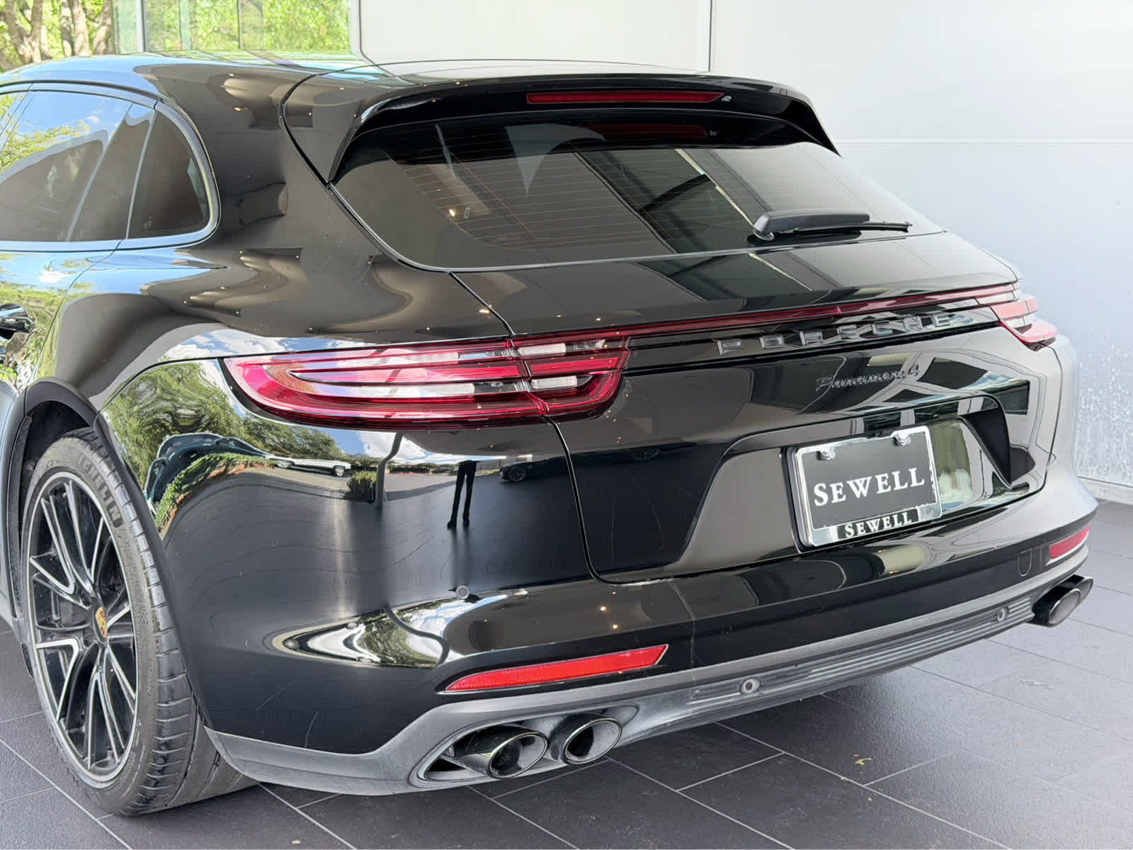 Used 2018 Black Porsche 4 image 10