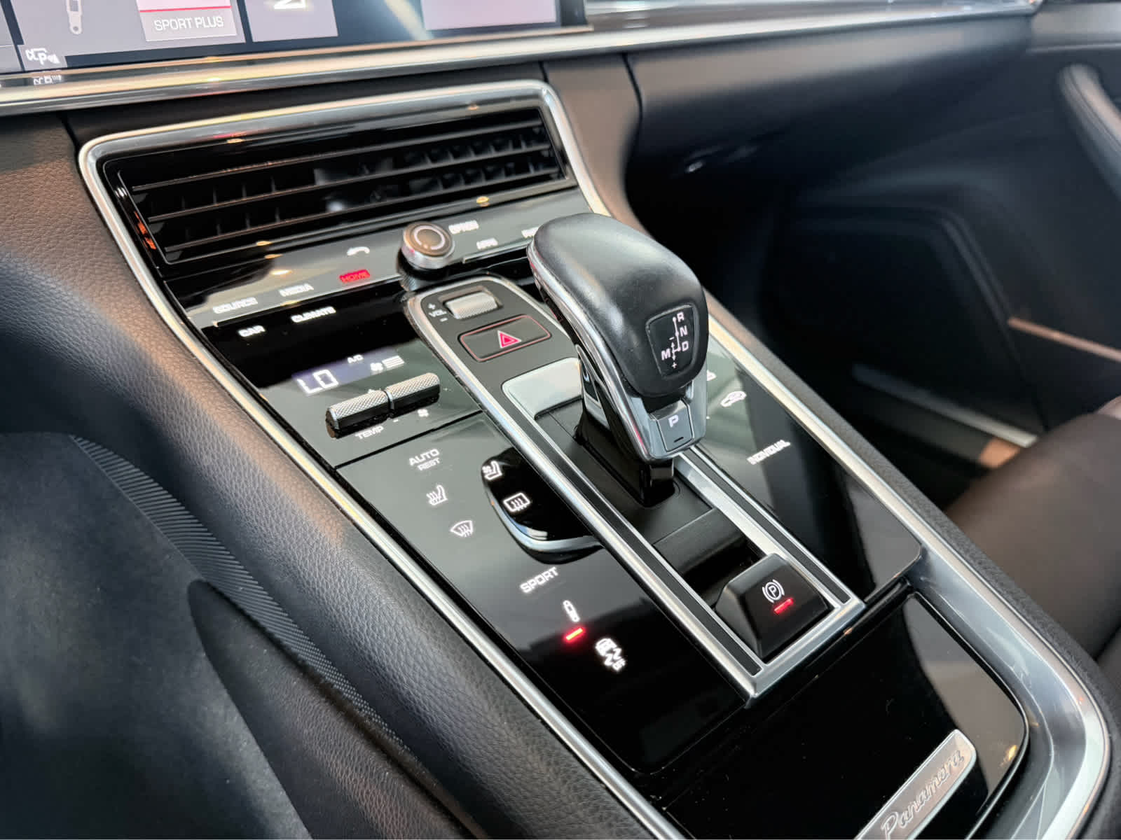 Used 2018 Black Porsche 4 image 21