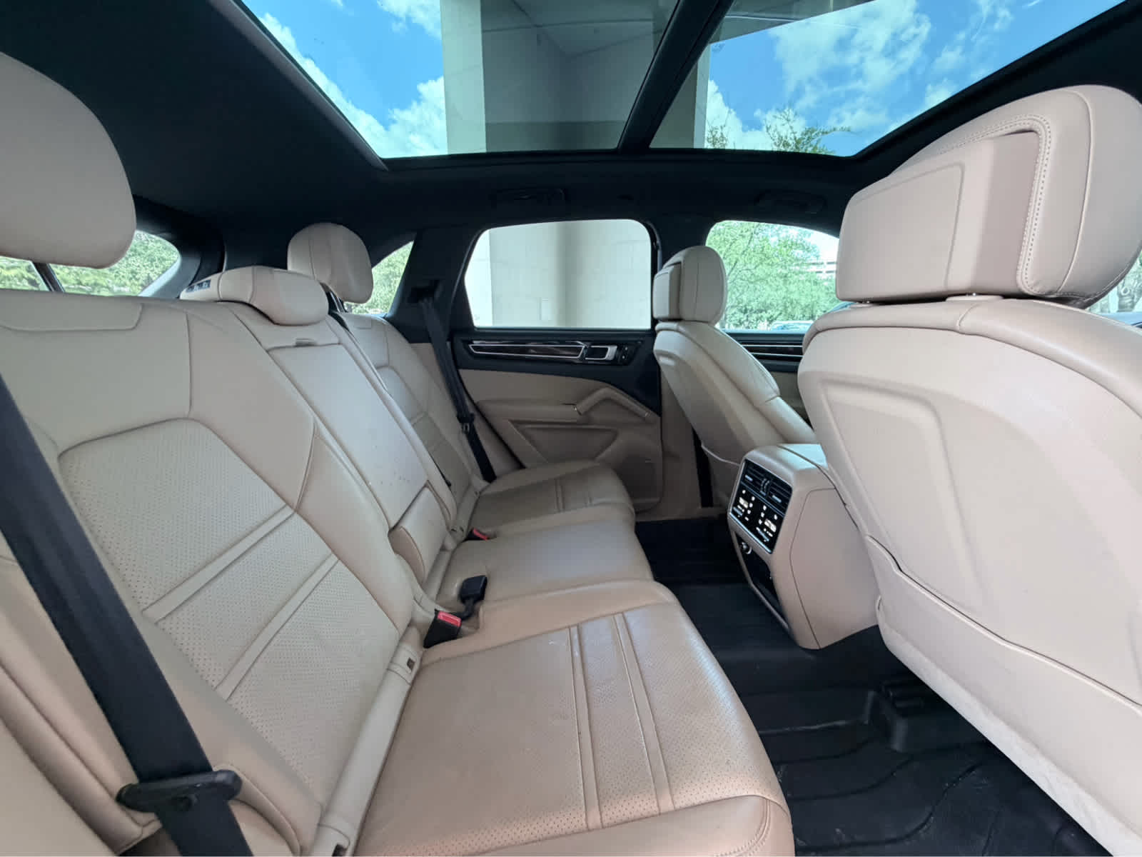 car-gallery-32