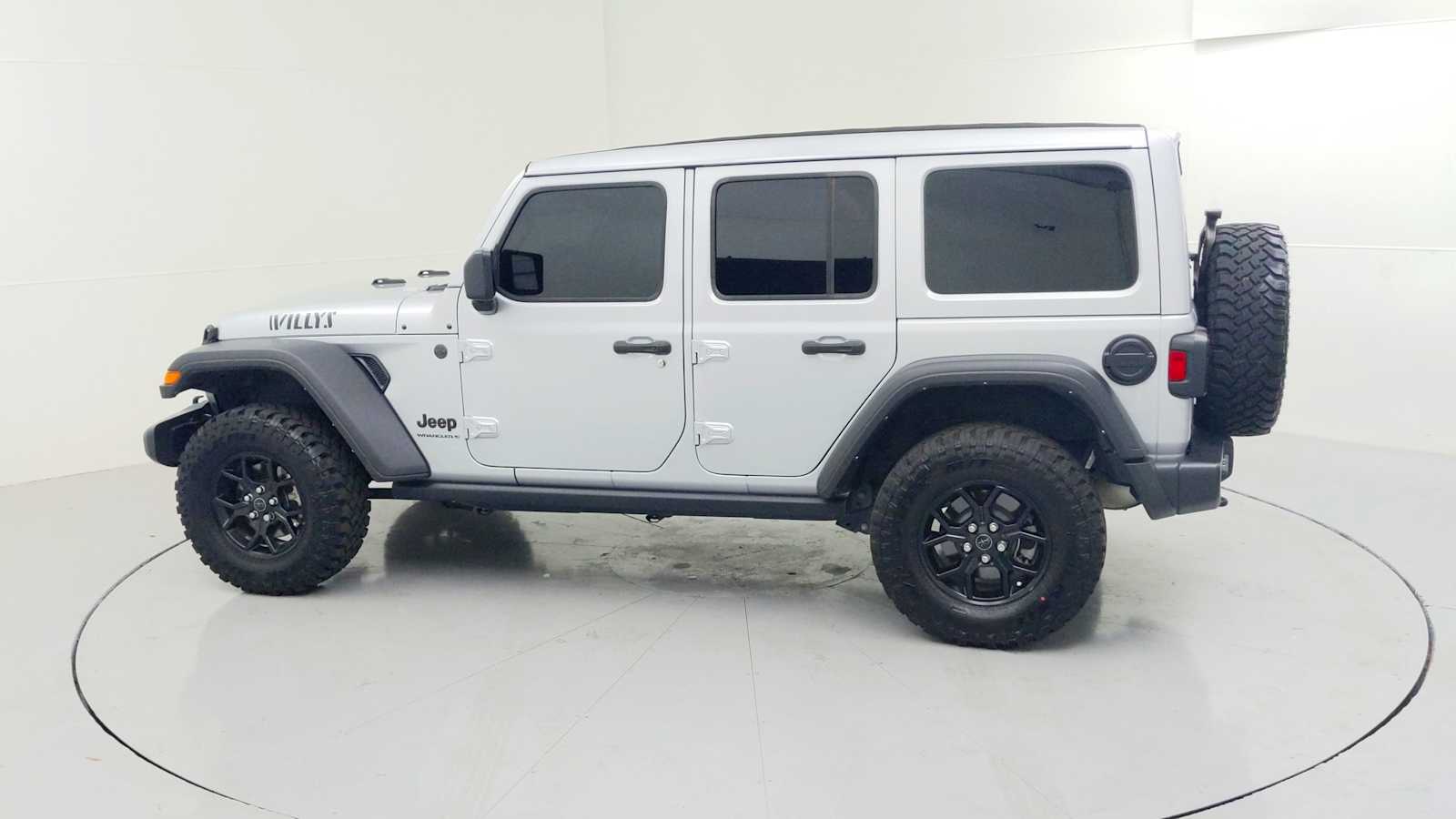 2024 Jeep Wrangler Willys - 5