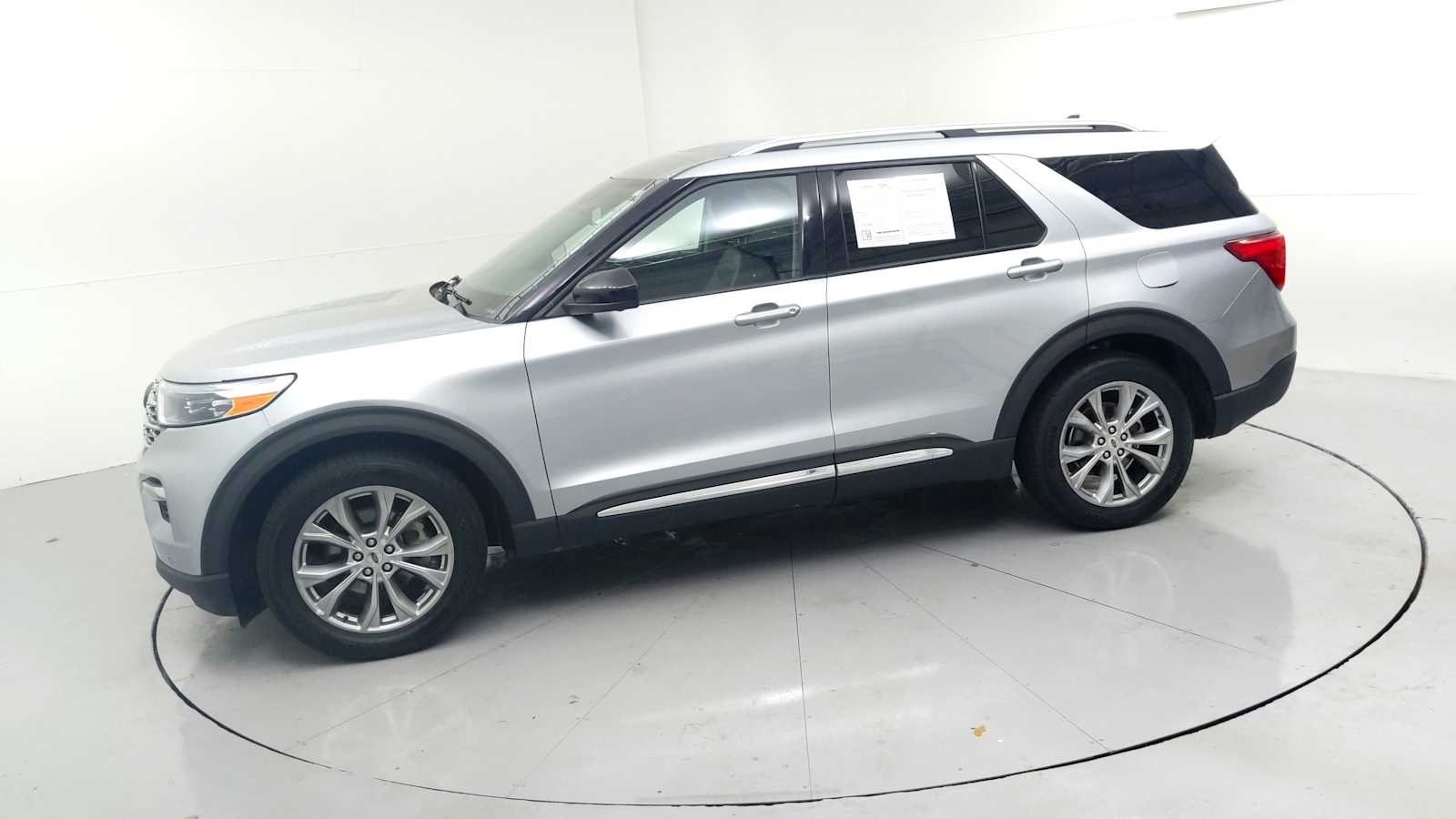 2023 Ford Explorer Limited - 4