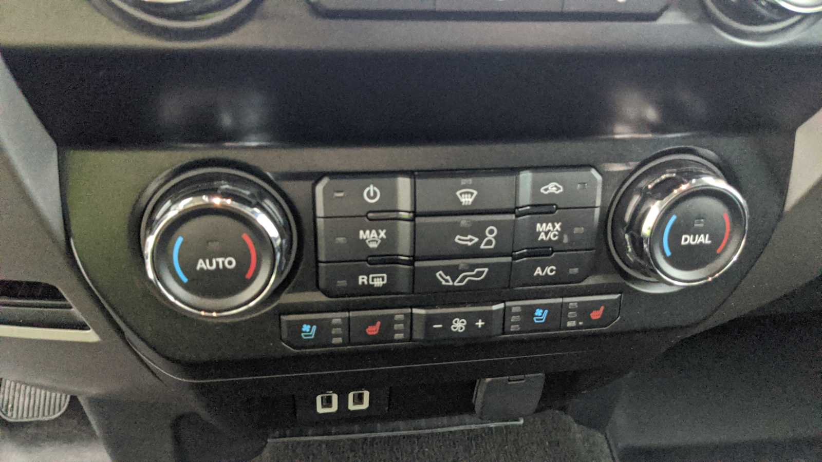 2020 Ford F-150 LARIAT Silver Spruce at Cooper Chevrolet GMC
