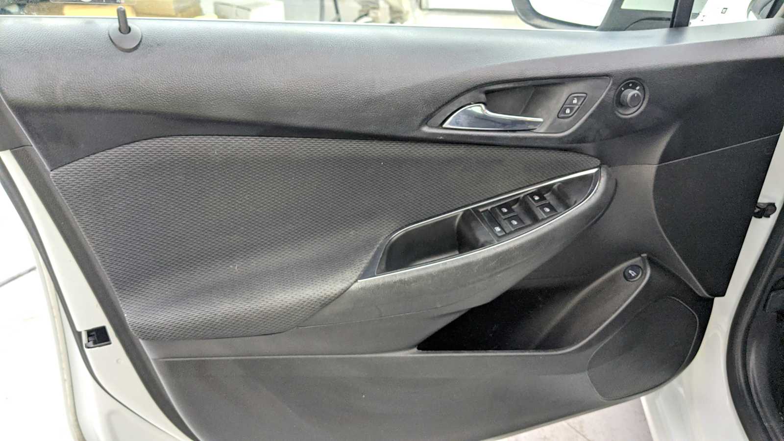 2017 Chevrolet Cruze LT Summit White at Cooper Chevrolet GMC