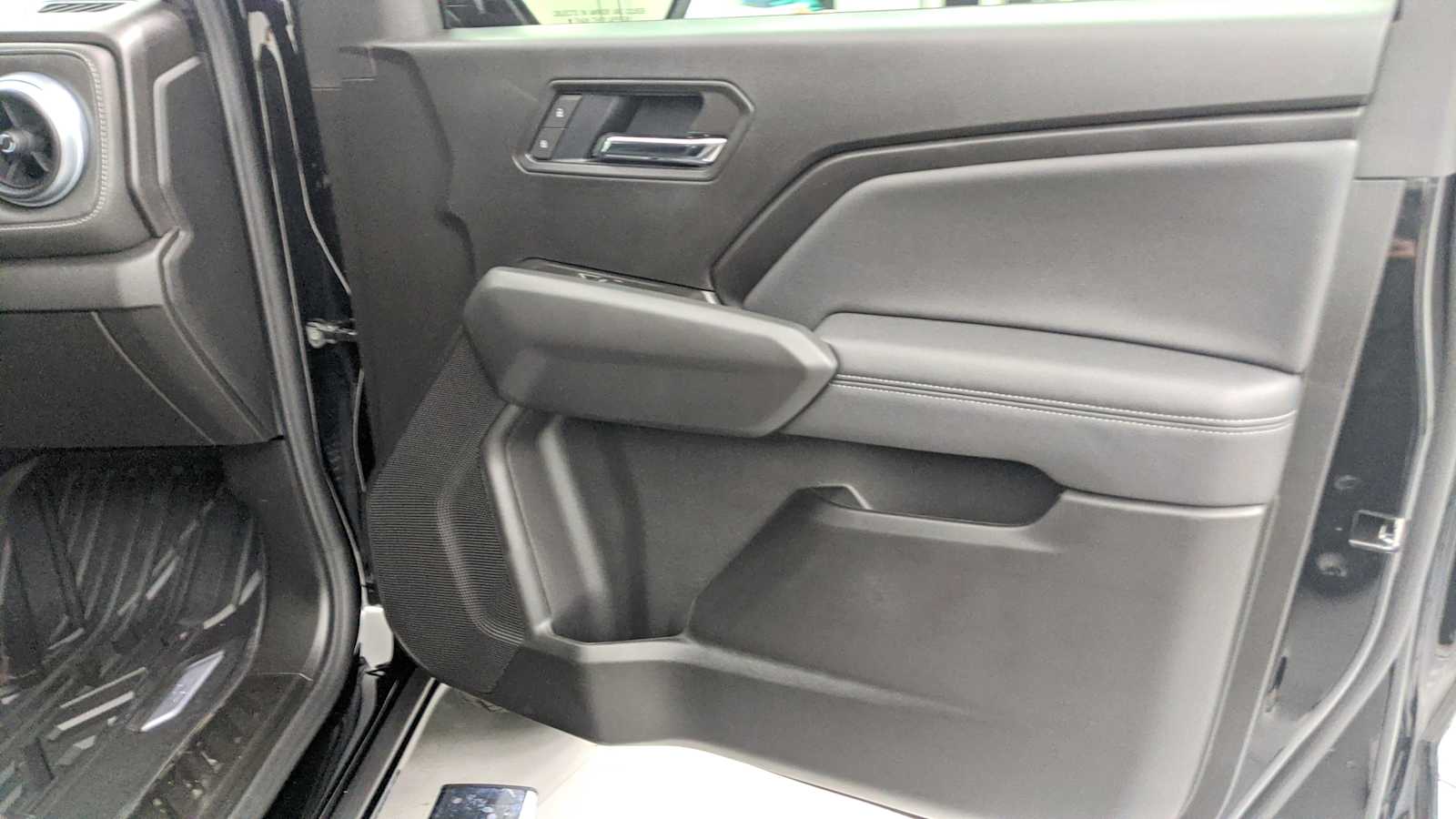 2026 Chevrolet Colorado 2WD LT Black at Crews Chevrolet