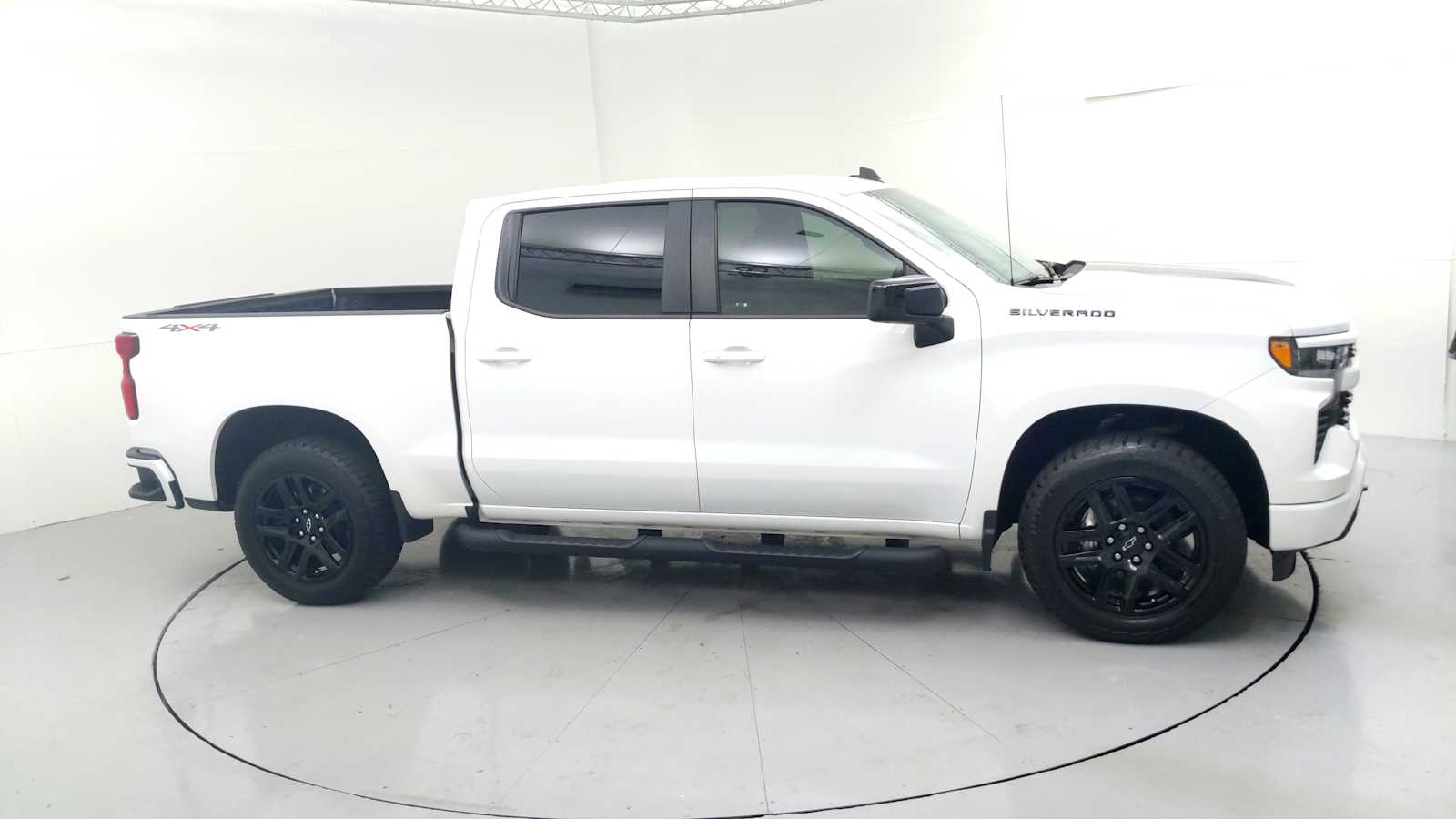 2023 Chevrolet Silverado 1500 RST - 11