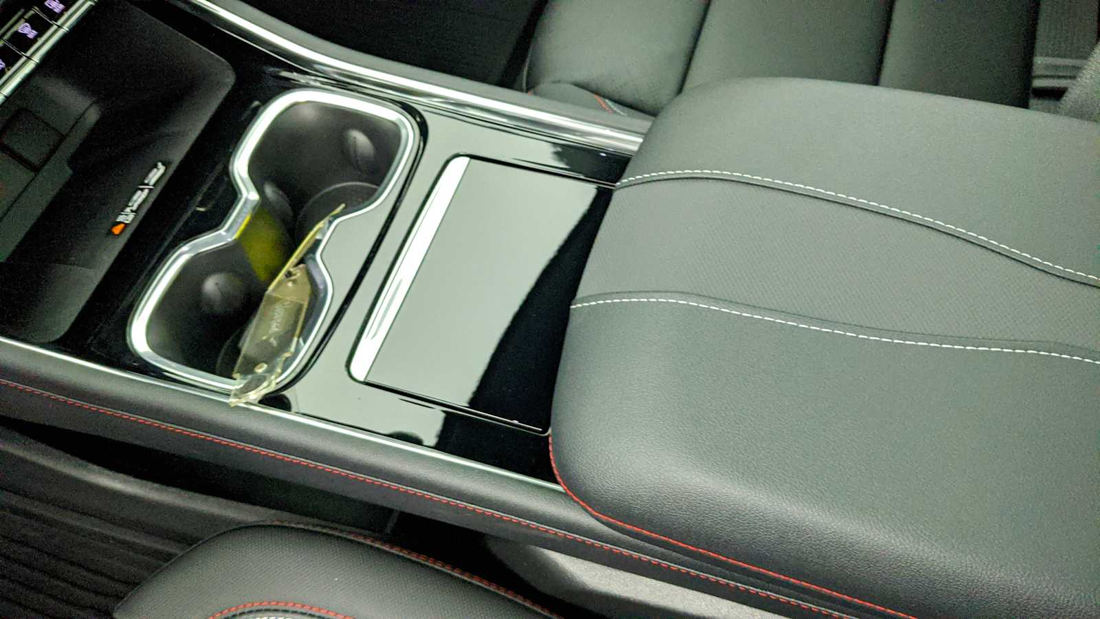 2026 Chevrolet Traverse FWD RS - 7