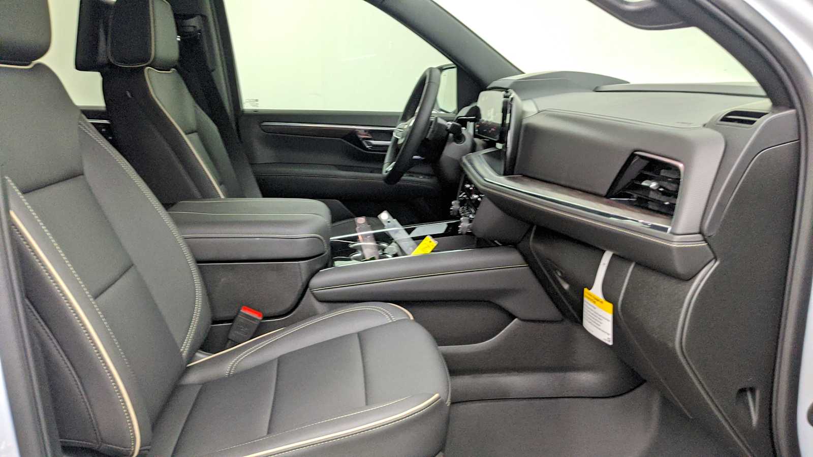 2026 Chevrolet Suburban Premier Polar White Tricoat at Crews Chevrolet